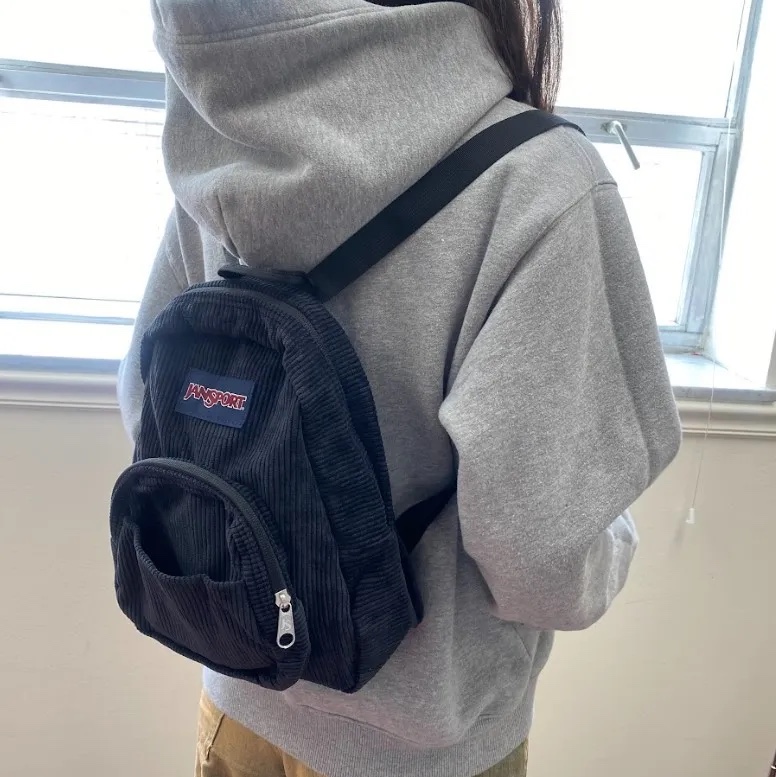 Jansport Half Pint FX Corduroy Mini Backpack Black 착용 스타일