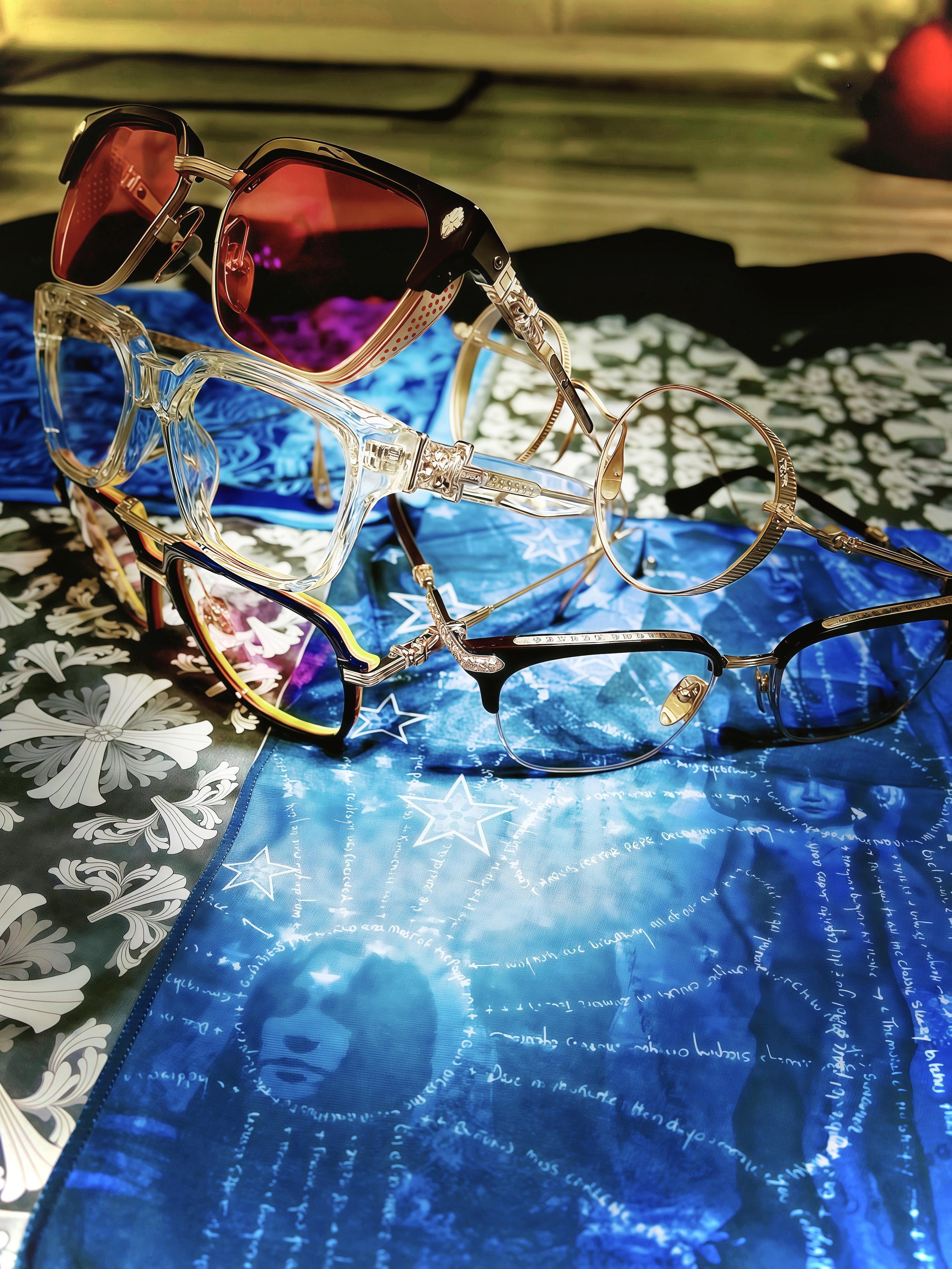 Chrome Hearts Vagasoreass Gold Plated Matte Gold Plated, Chrome Hearts Thirst Trap Blue Hour 착용 스타일 - 1