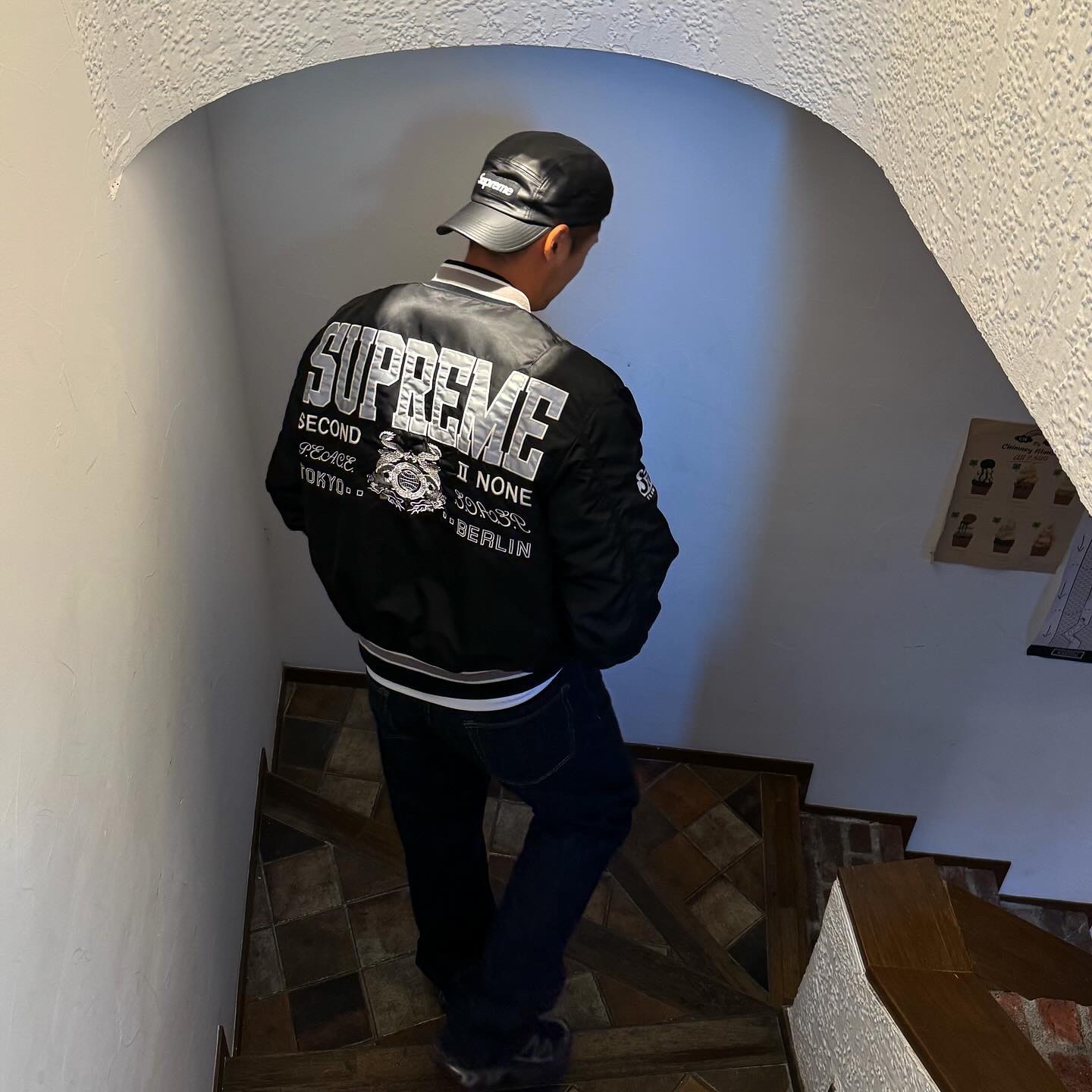 Supreme Second To None MA-1 Jacket Black - 22SS, Supreme Leather Camp Cap Black - 21SS 착용 스타일