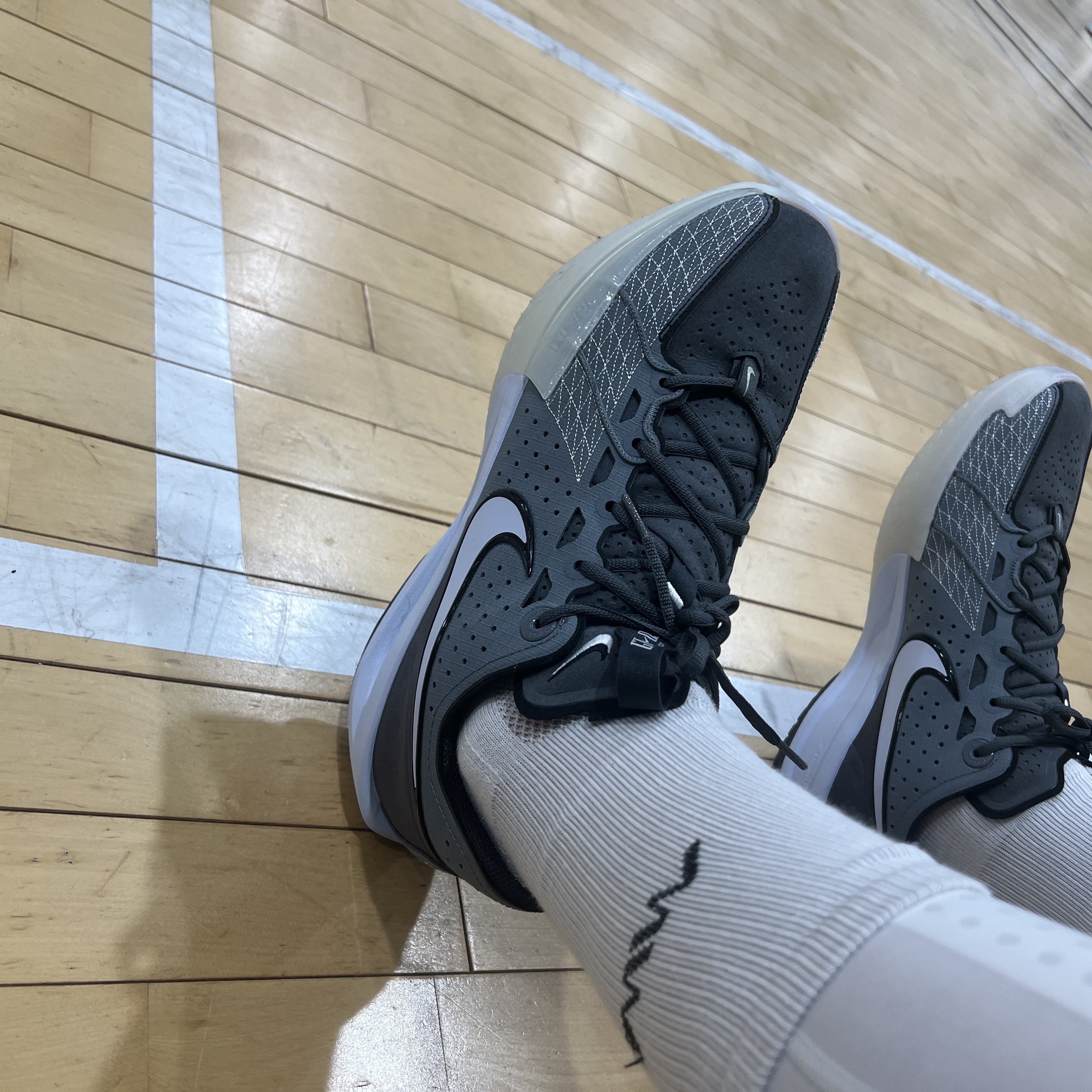 Nike Air Zoom G.T. Cut 3 EP Cool Grey Football Grey 착용 스타일 - 1