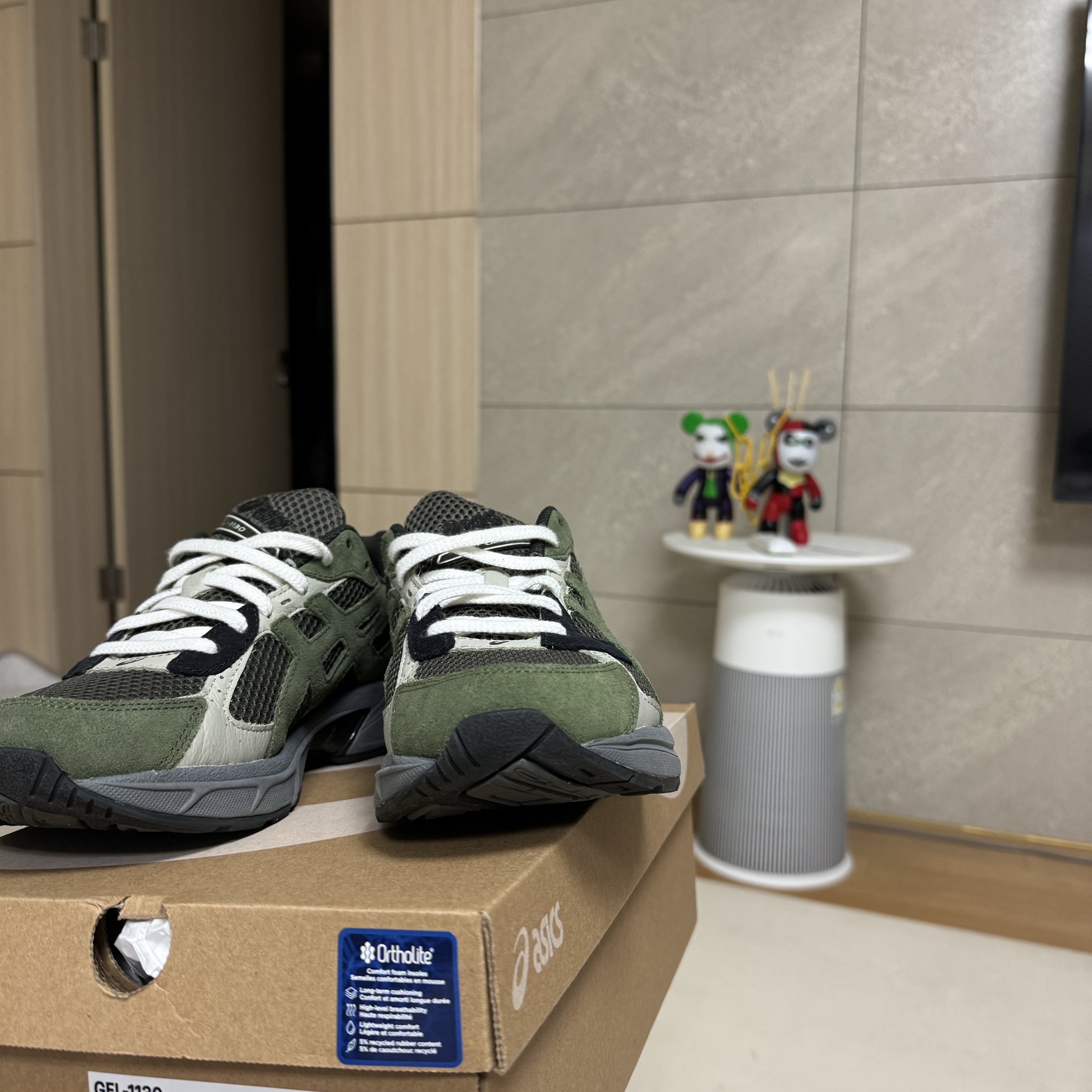 Asics Gel-1130 SMU Olive Canvas Smog Green 착용 스타일 - 1