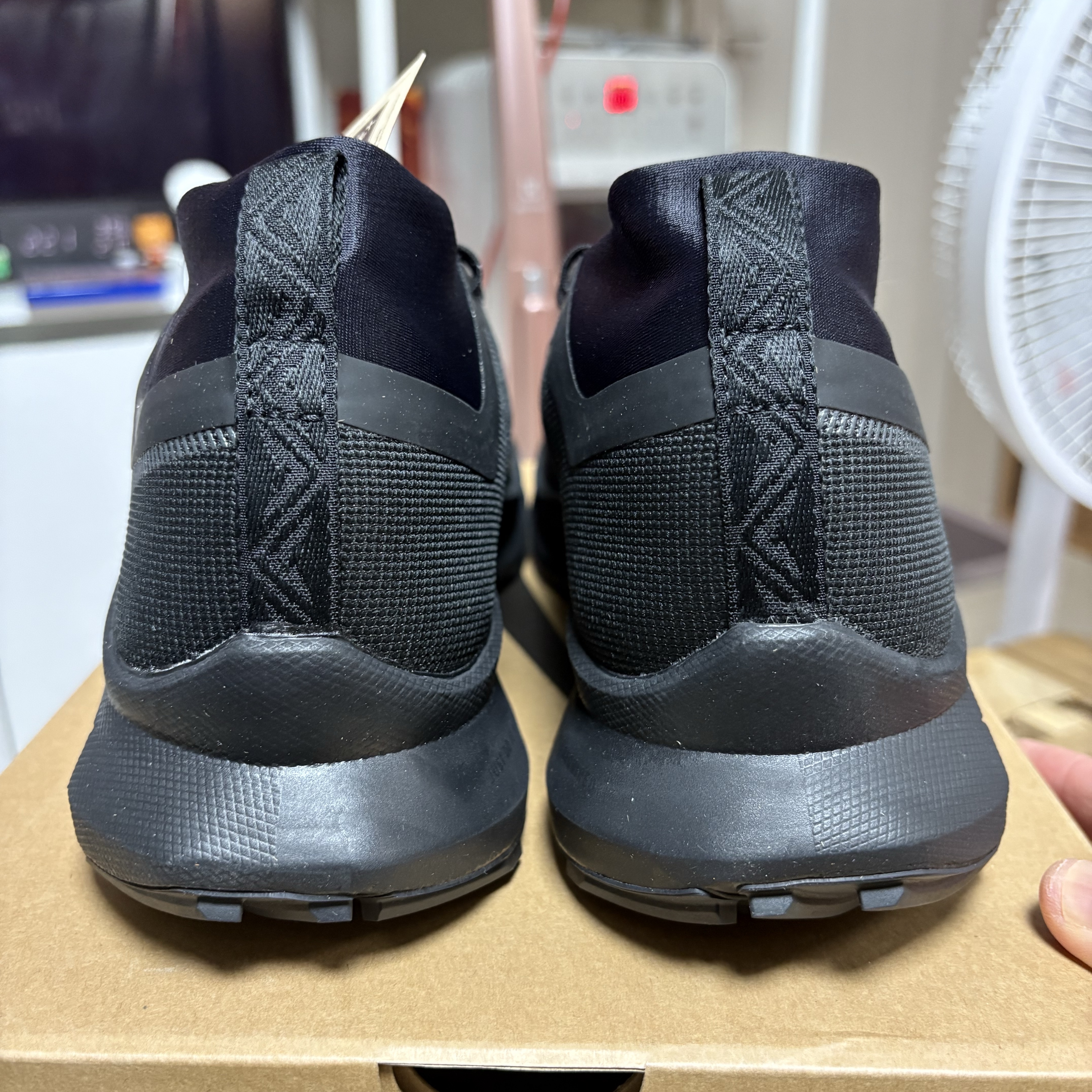 Nike React Pegasus Trail 4 Gore-Tex Black Velvet Brown 착용 스타일 - 5