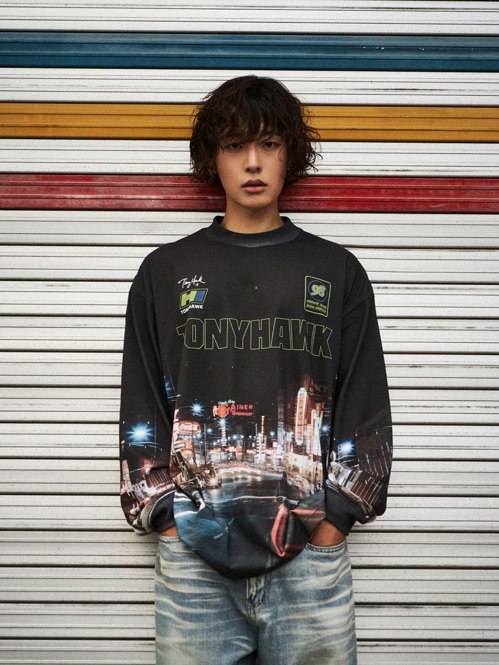 TONY HAWK San Diego Night City Long Sleeve Charcoal 착용 스타일 - 1