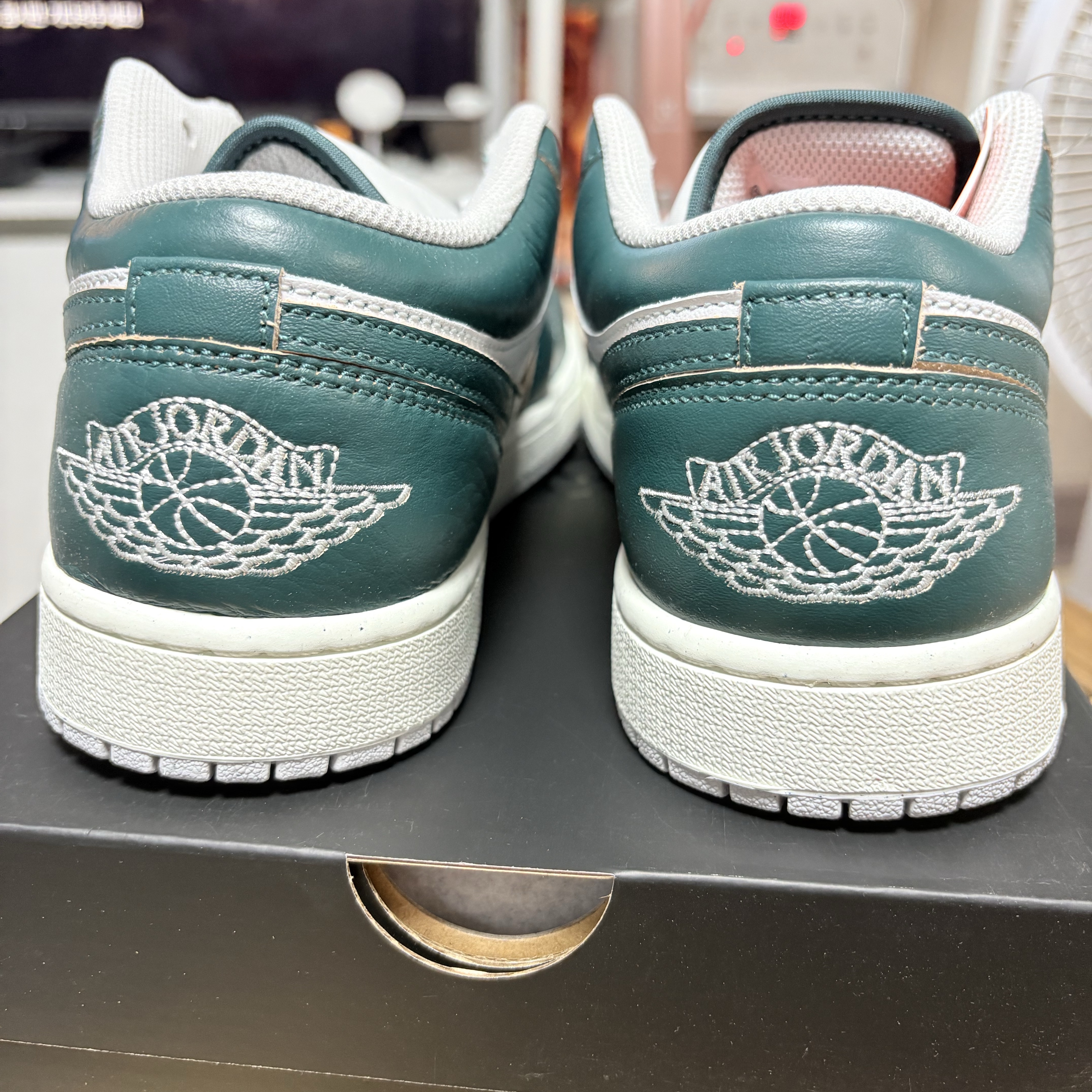 Jordan 1 Low SE Oxidized Green White 착용 스타일 - 5