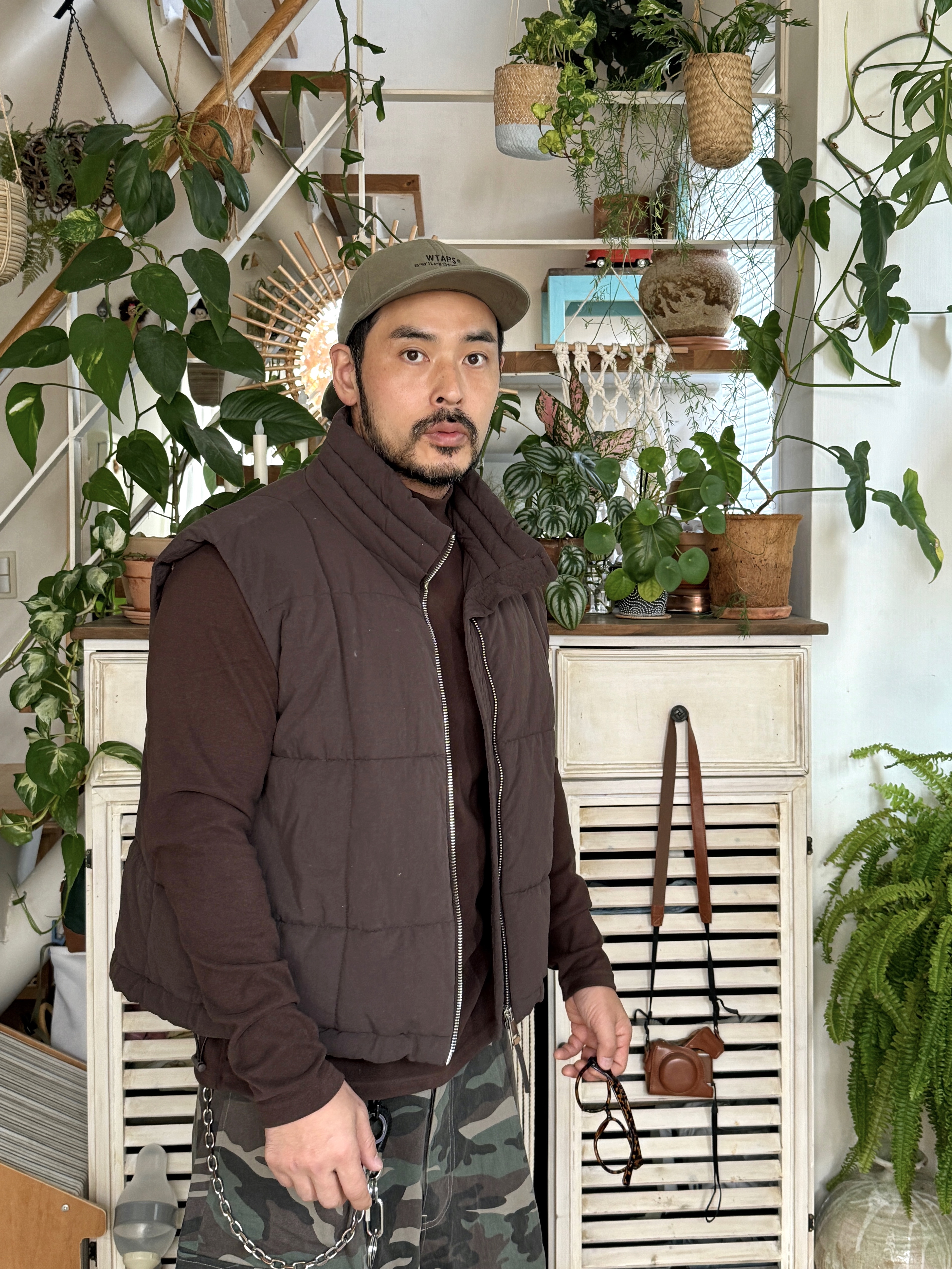 Undermycar Mu.44 Anti Fxxking Logo Play Big Cargo Camo Shorts Camo Khaki 착용 스타일 - 5