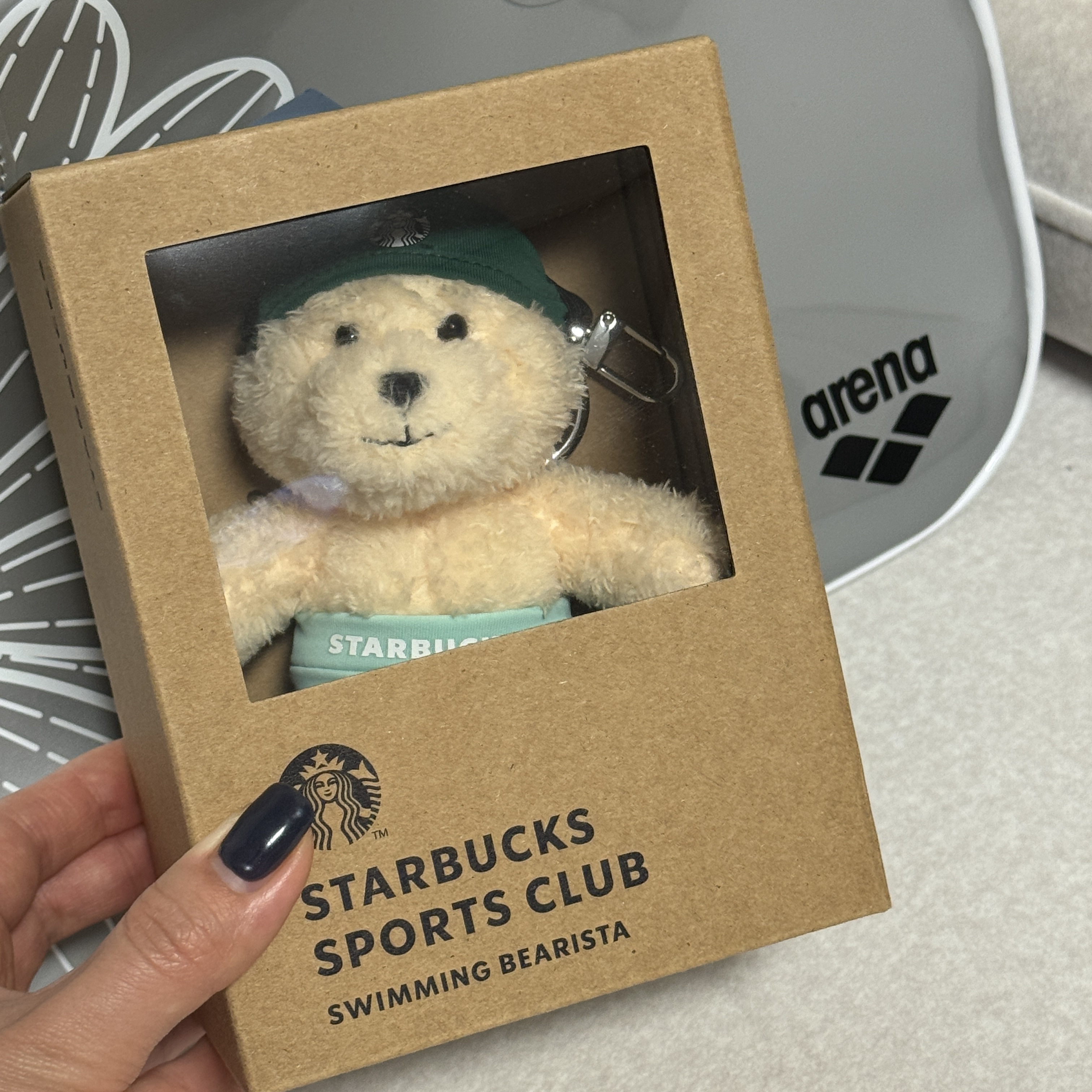 Starbucks Swimming Bearista Keychain 착용 스타일 - 1