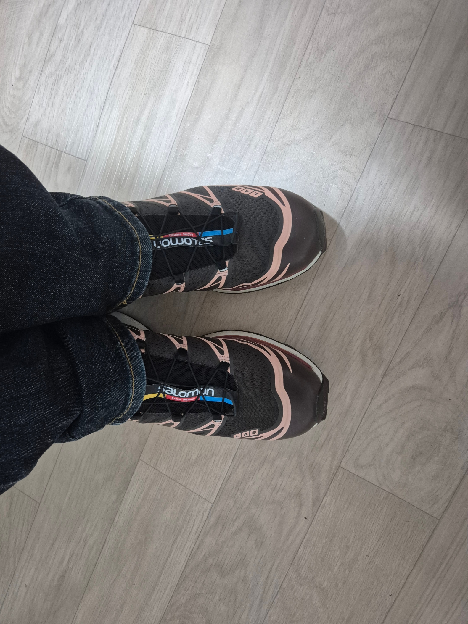 Salomon XT-6 Delicioso Chocolate Fondant 착용 스타일 - 3