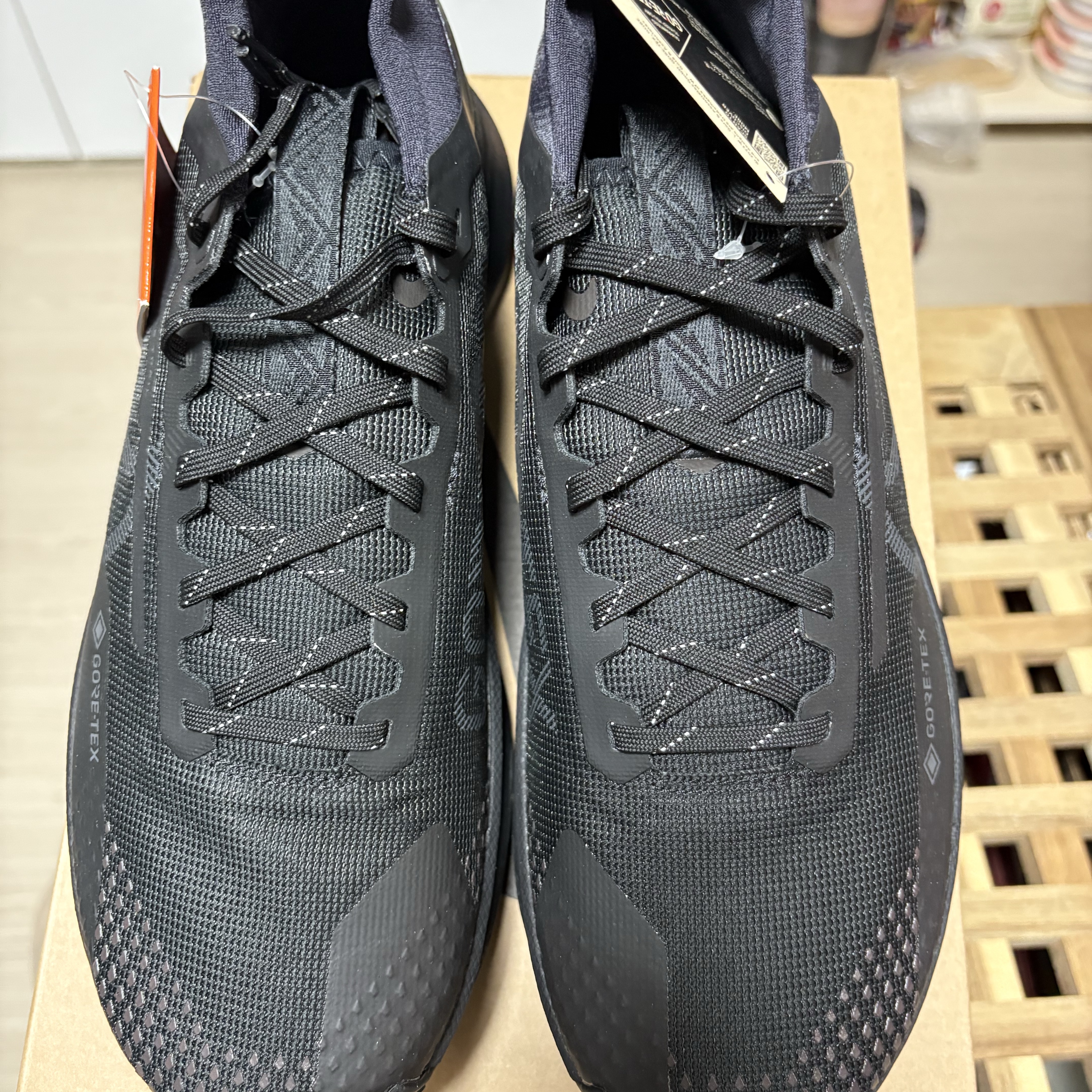 Nike React Pegasus Trail 4 Gore-Tex Black Velvet Brown 착용 스타일 - 4