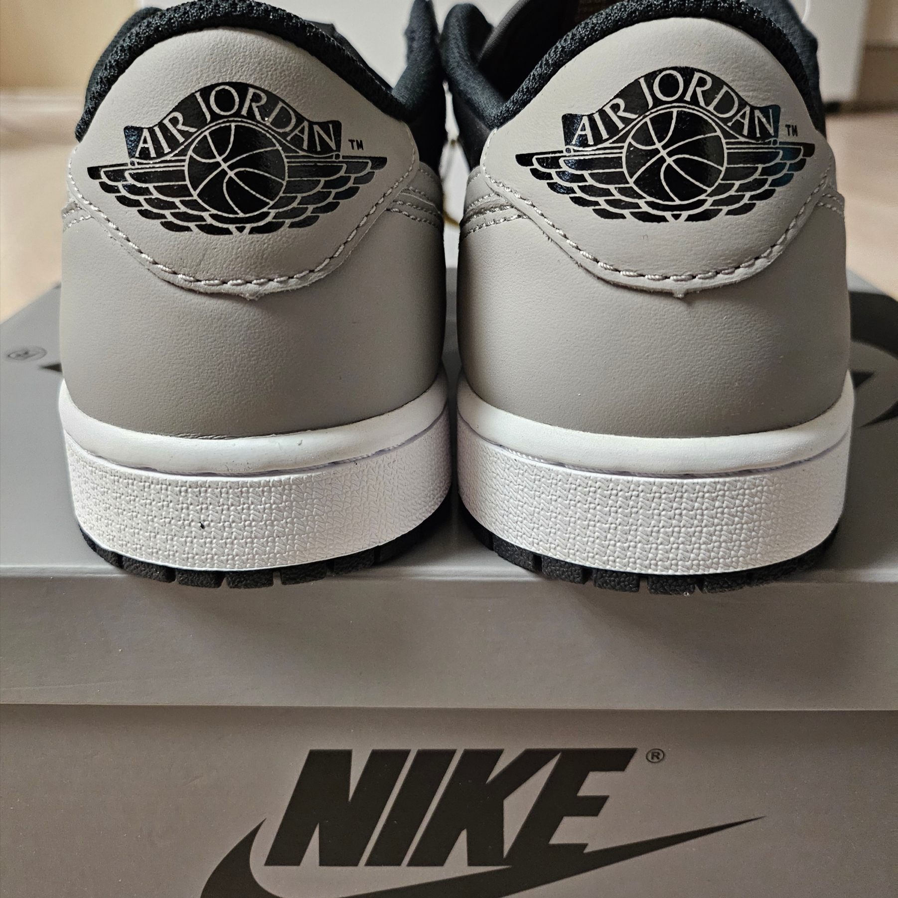 Jordan 1 Retro Low OG Shadow 착용 스타일 - 2