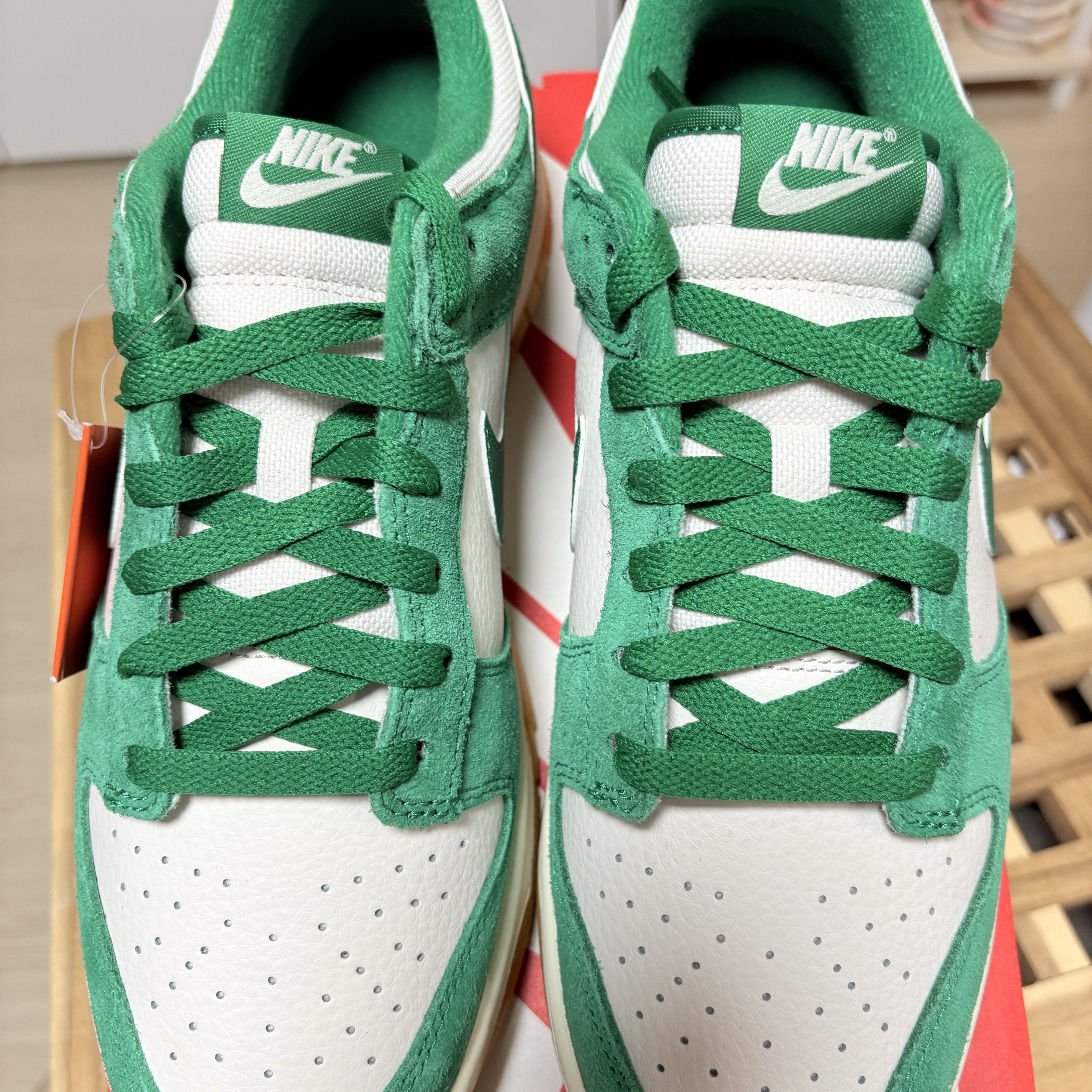 Nike Dunk Low SE Phantom Malachite 착용 스타일 - 4