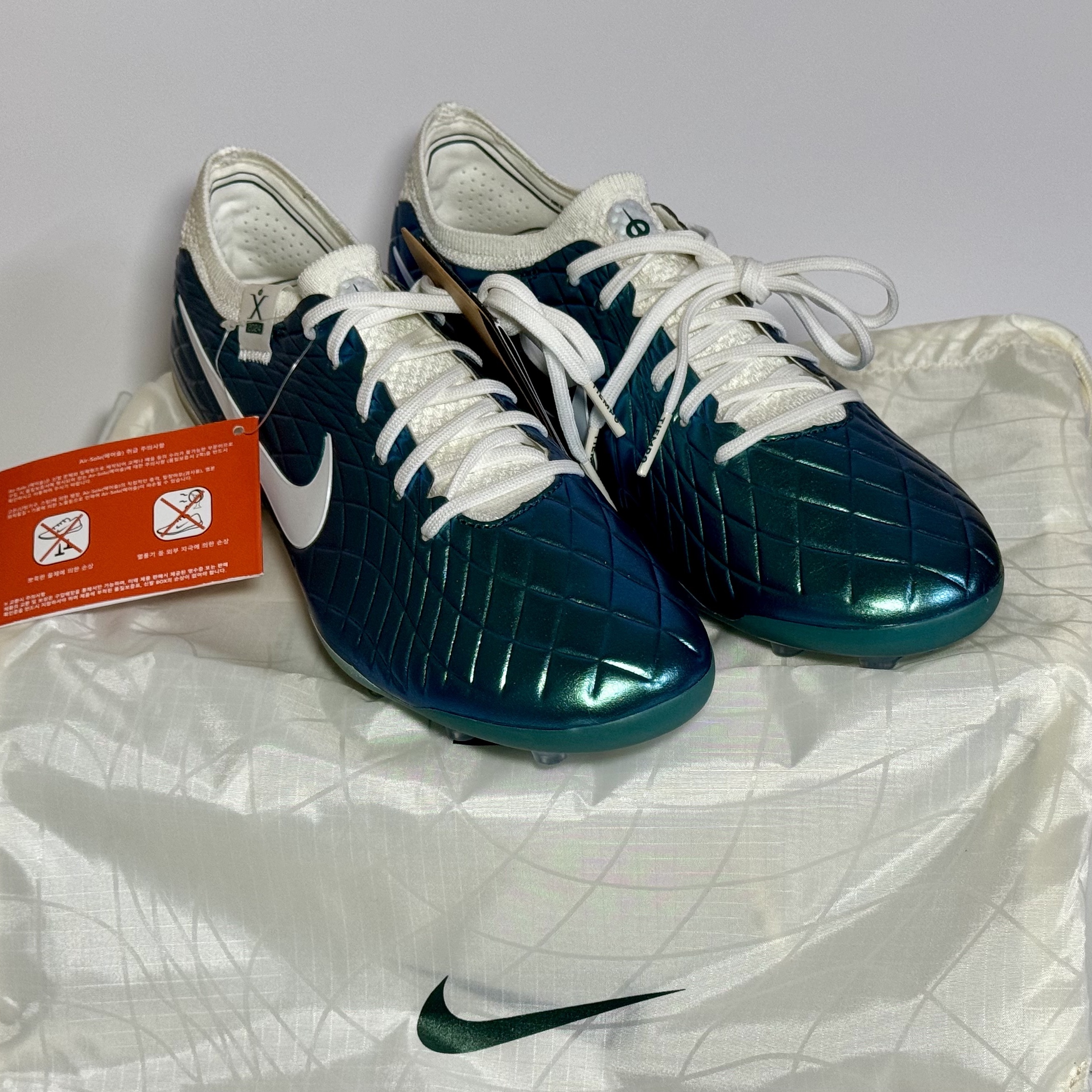 Nike Tiempo Emerald Legend 10 Elite AG Pro Dark Atomic Teal Sail 착용 스타일 - 1