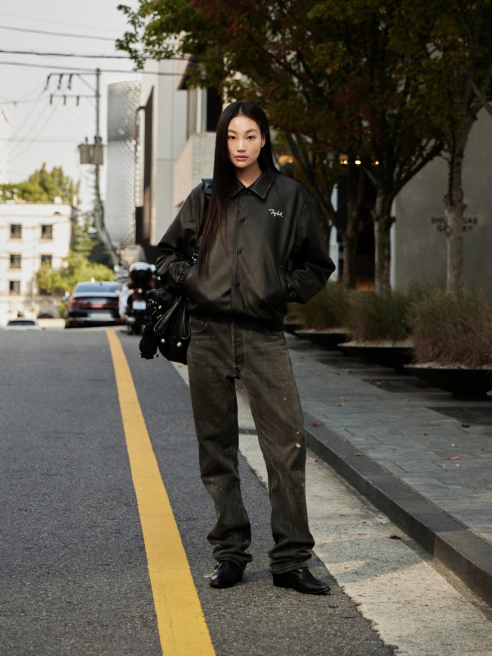 TONY HAWK Washed Vegan Leather Jacket Black 착용 스타일 - 3
