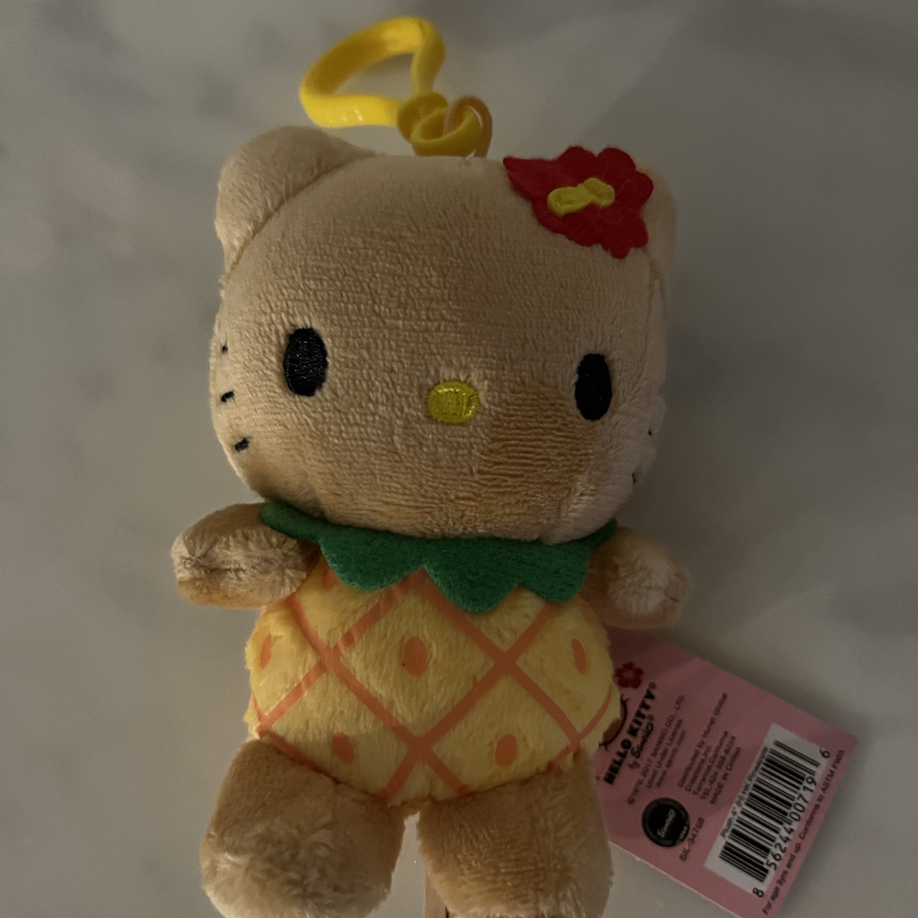 Sanrio Hello Kitty Hula Kiss 4" Hawaii Series Plush, Sanrio Hello Kitty Plush 4" Strap Pineapple 착용 스타일 - 1