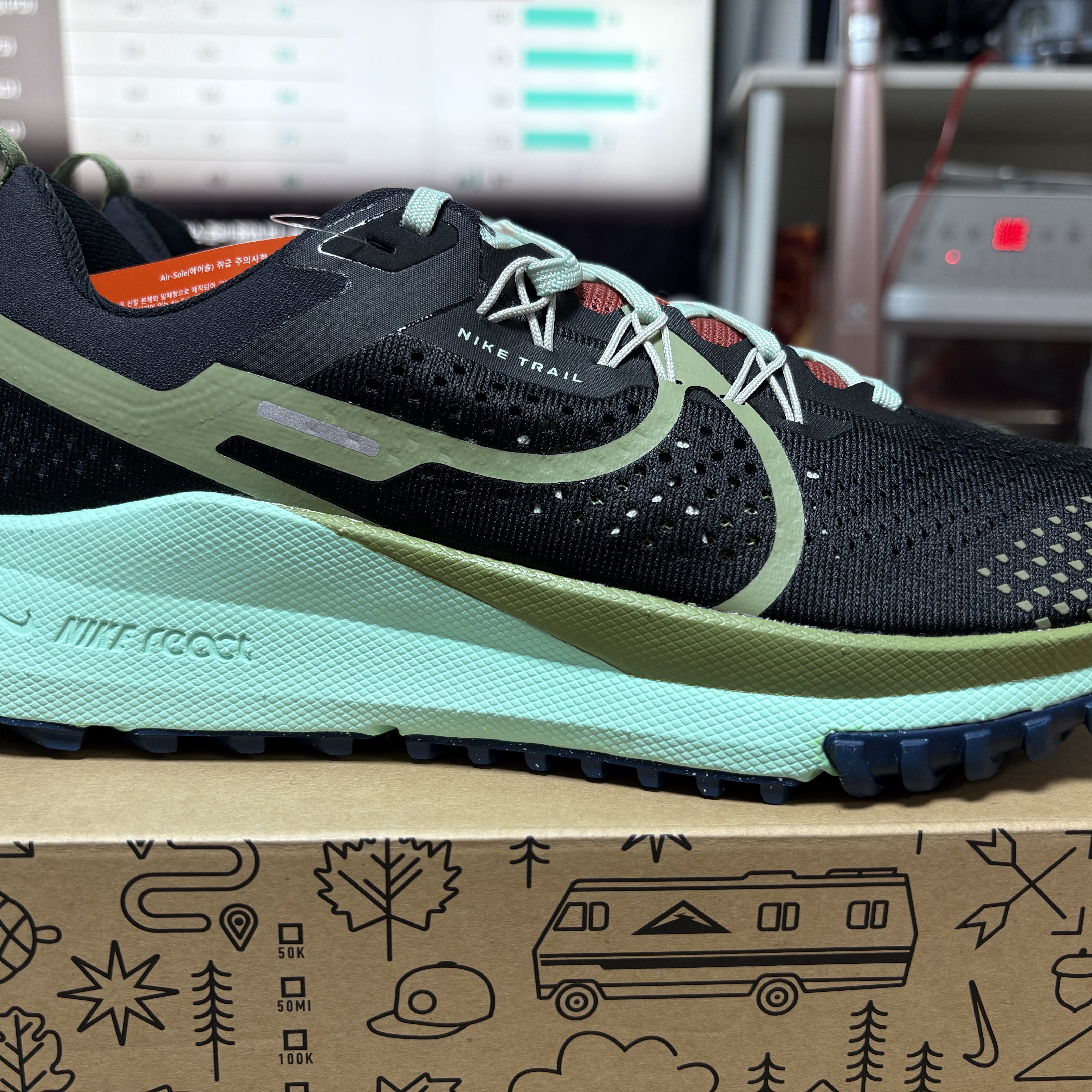 Nike React Pegasus Trail 4 Black Alligator 착용 스타일 - 3