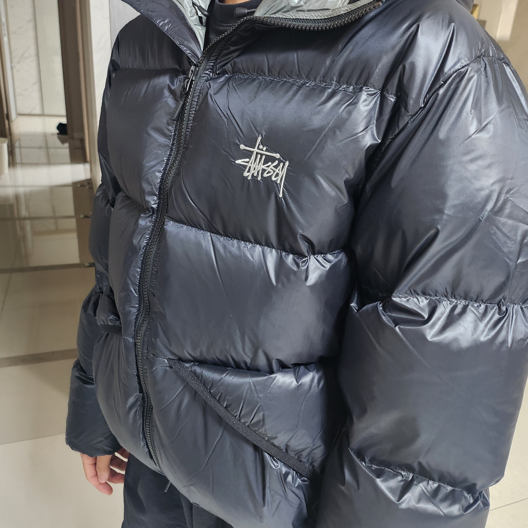 Stussy Down Parka Micro Ripstop Phantom Black 착용 스타일 - 2