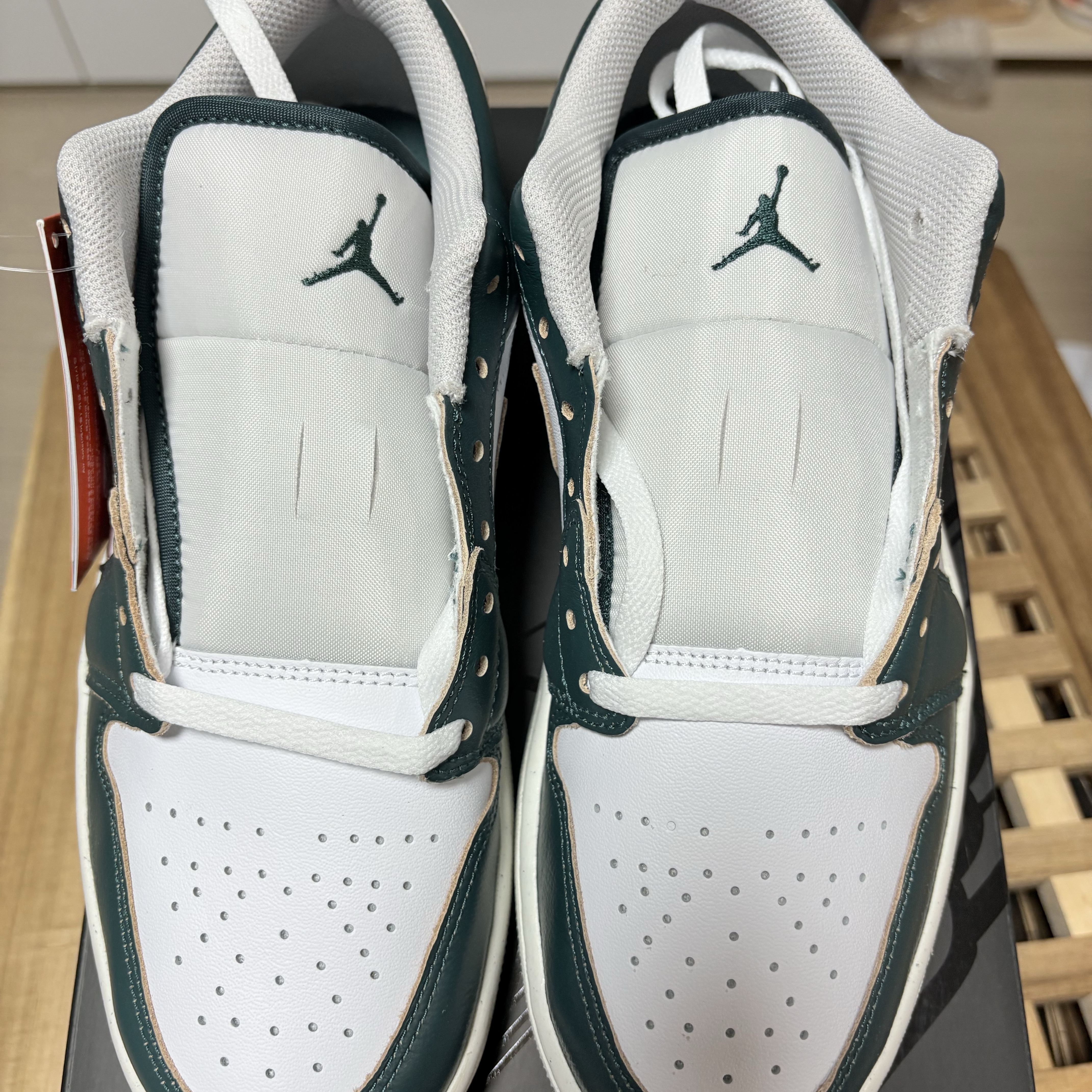 Jordan 1 Low SE Oxidized Green White 착용 스타일 - 4