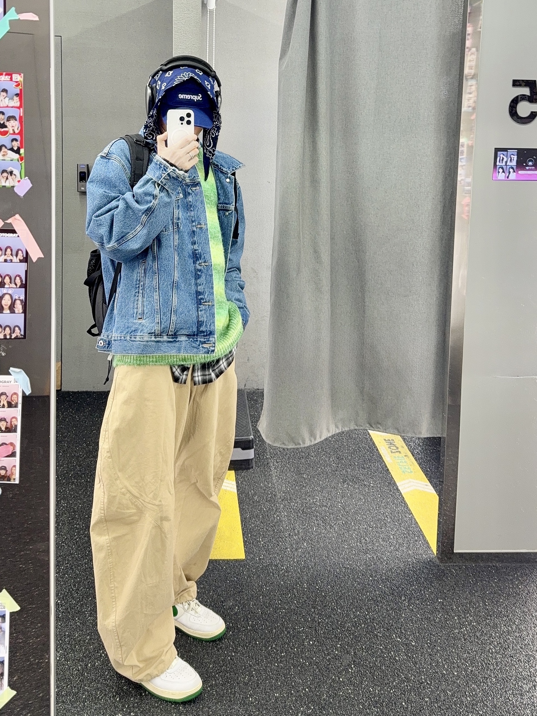 Nike Air Force 1 '07 LV8 Varsity White Pine Green, Supreme Backpack Black - 23FW 착용 스타일 - 5