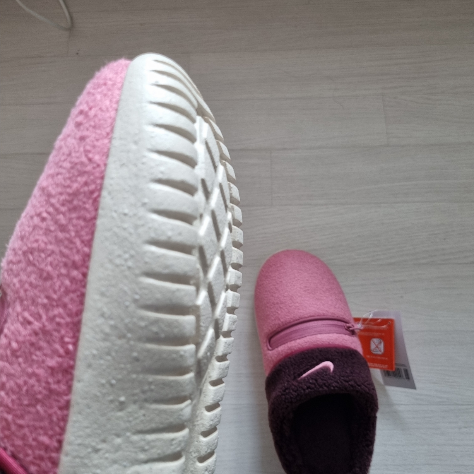 (W) Nike Burrow SE Desert Berry 착용 스타일 - 2