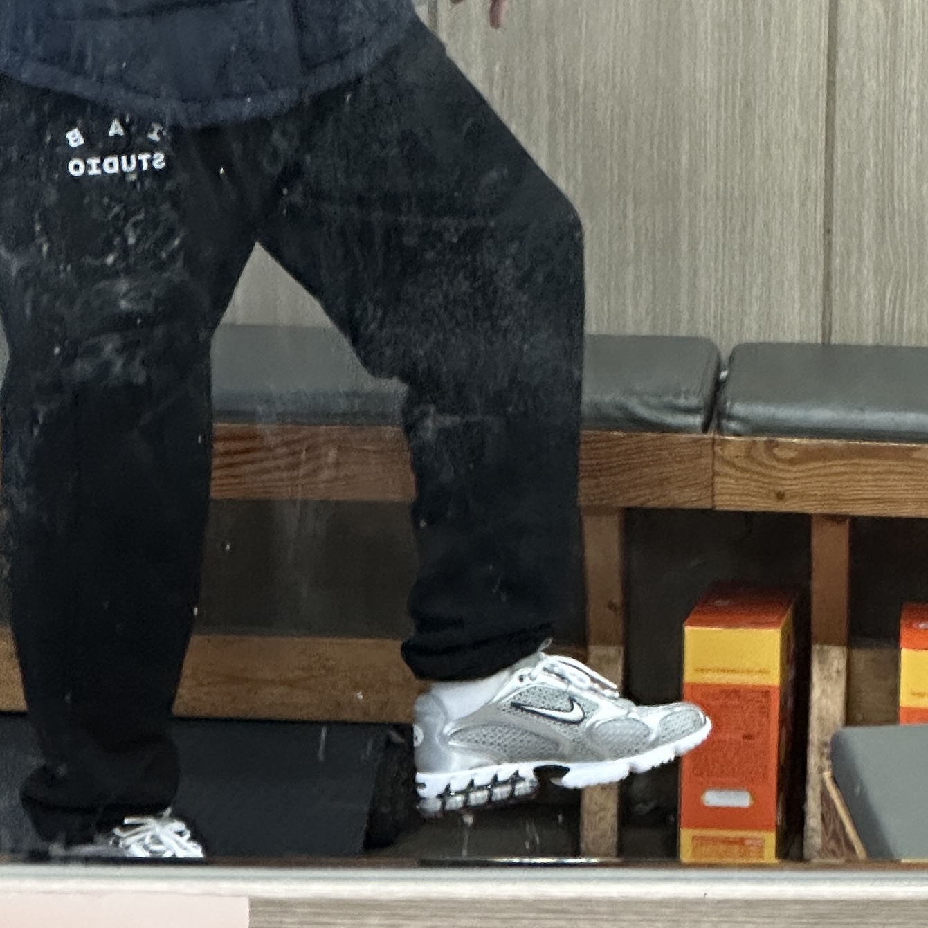 Nike Air Zoom Spiridon Cage 2 Metallic Silver 착용 스타일