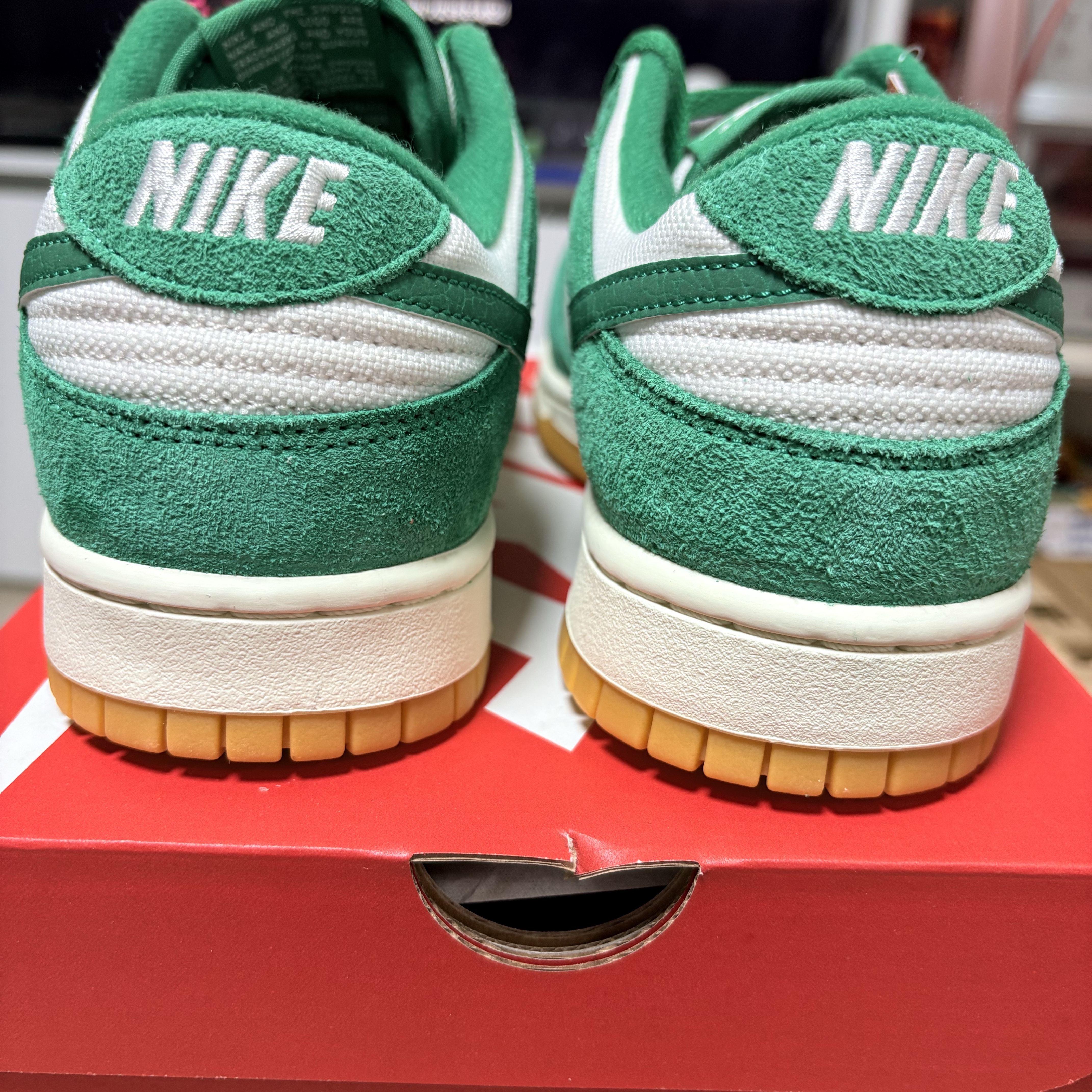 Nike Dunk Low SE Phantom Malachite 착용 스타일 - 5