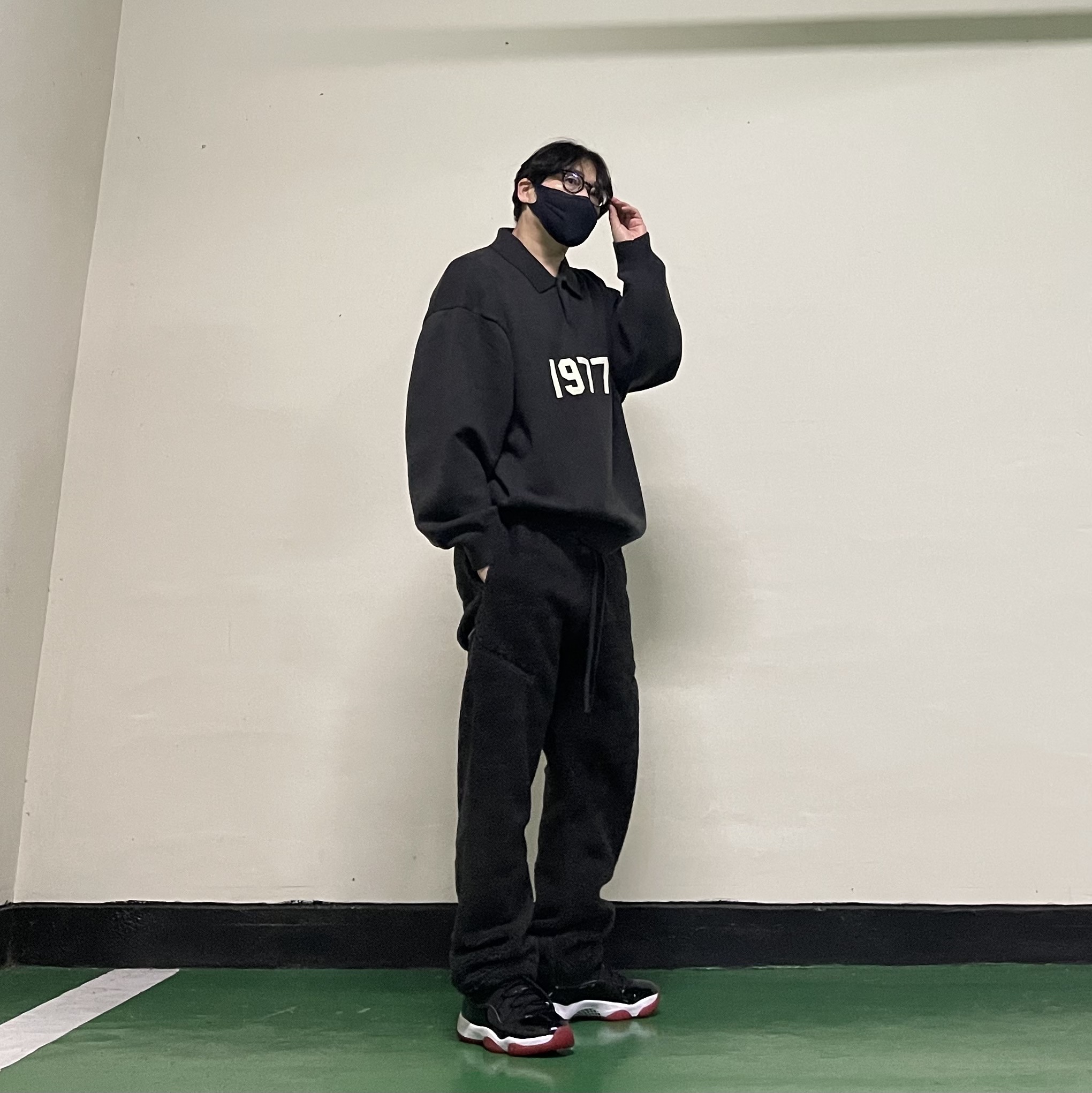 Essentials Polar Fleece Pants Iron - 22SS, Essentials 1977 Knit Long Sleeve Polo Iron - 22SS 착용 스타일 - 2