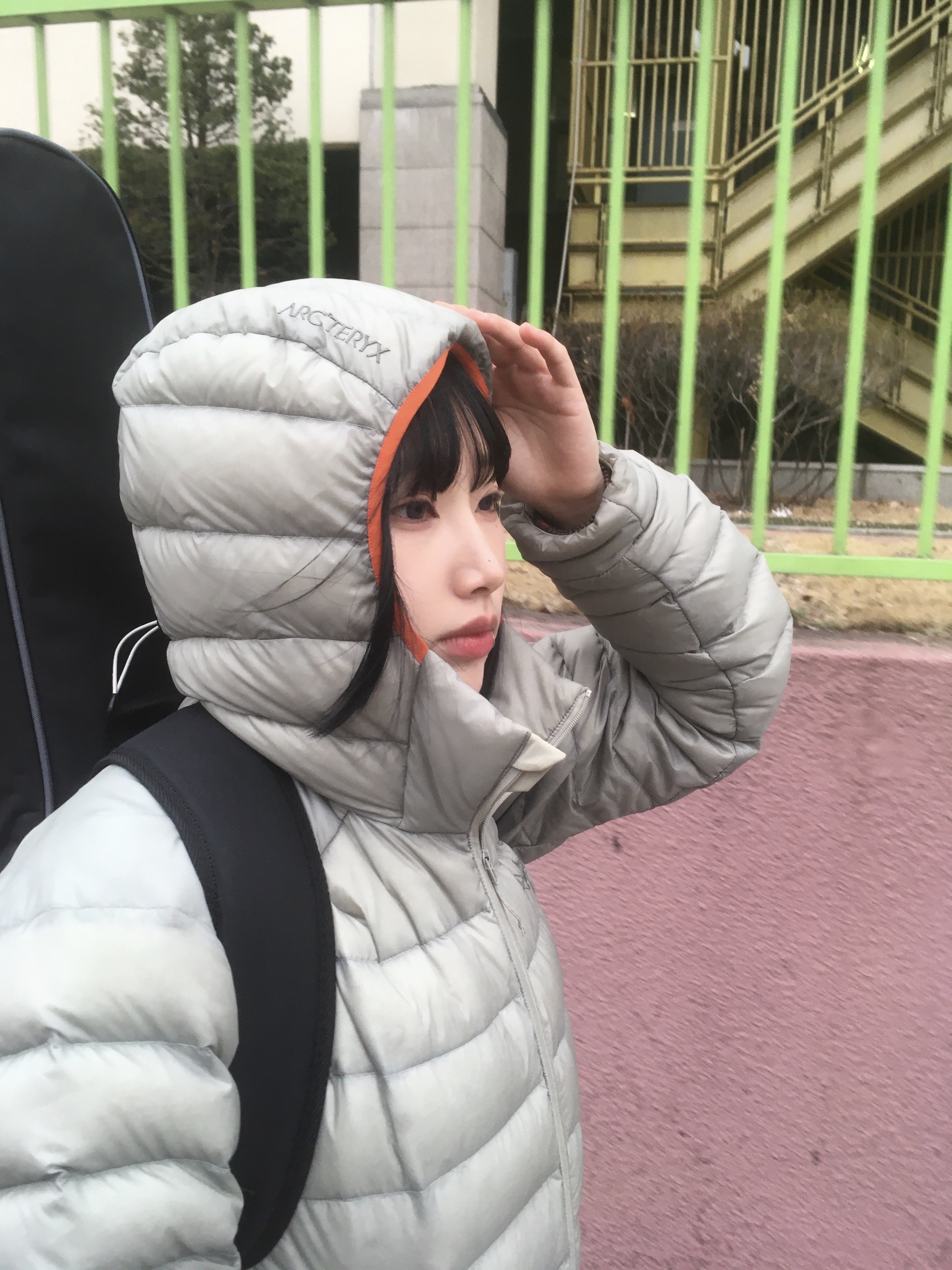 Arc'teryx Cerium Hoody Habitat 착용 스타일 - 3