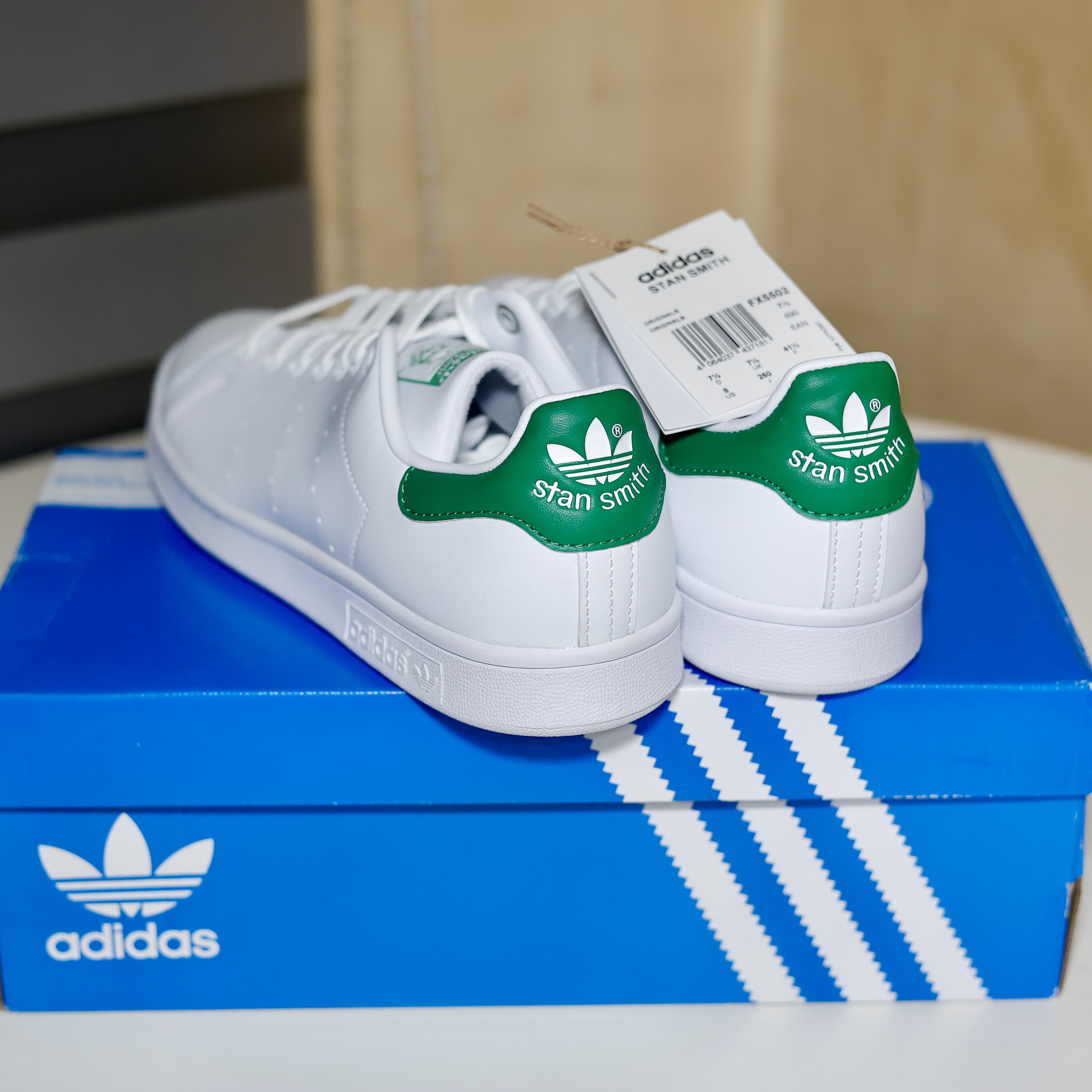 Adidas Stan Smith Vegan White Green 착용 스타일 - 2