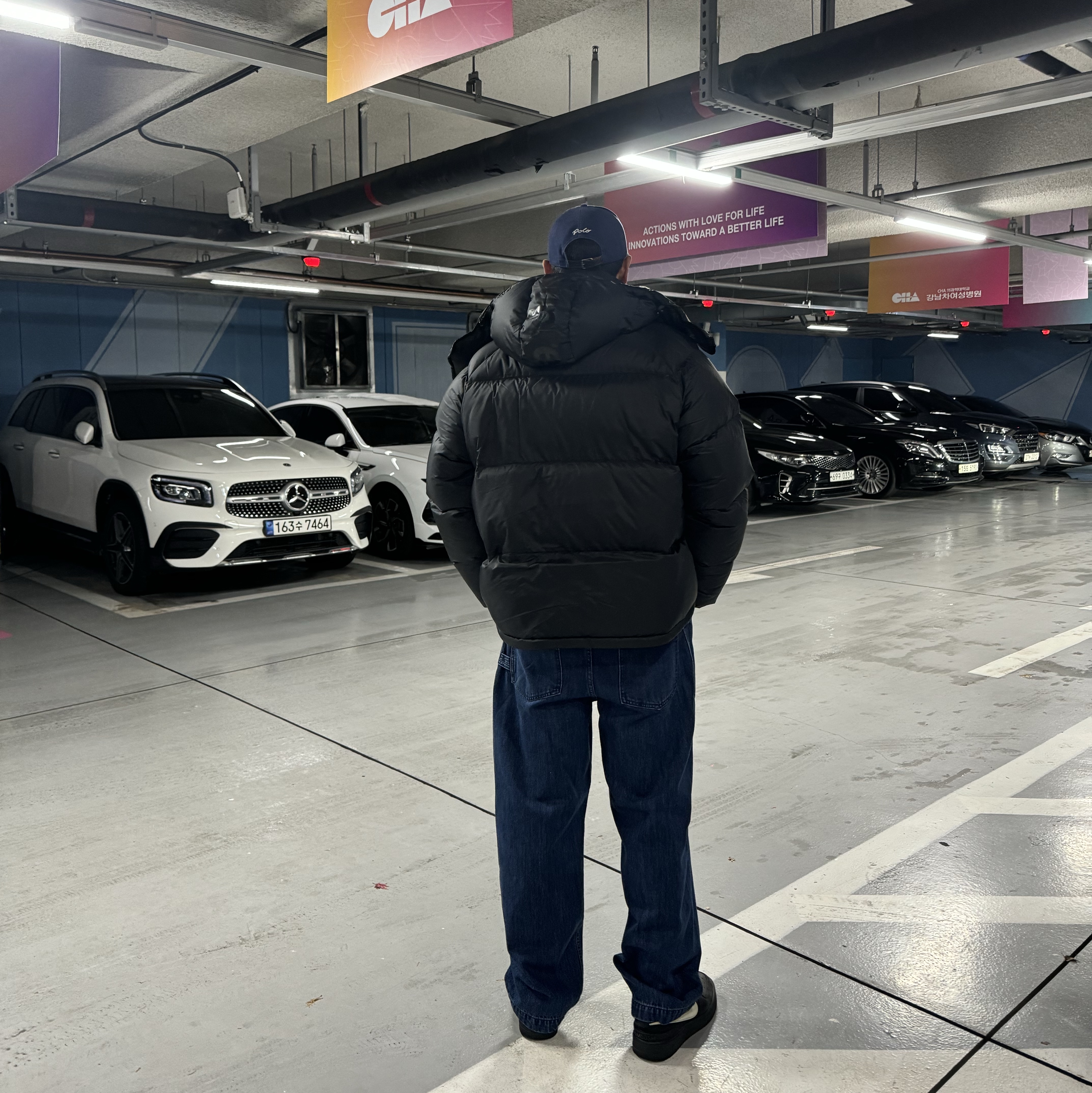 Supreme 700-Fill Down Lightweight Puffer Jacket Black - 24FW, Nike x Ambush Air Force 1 Low SP Black 착용 스타일 - 3