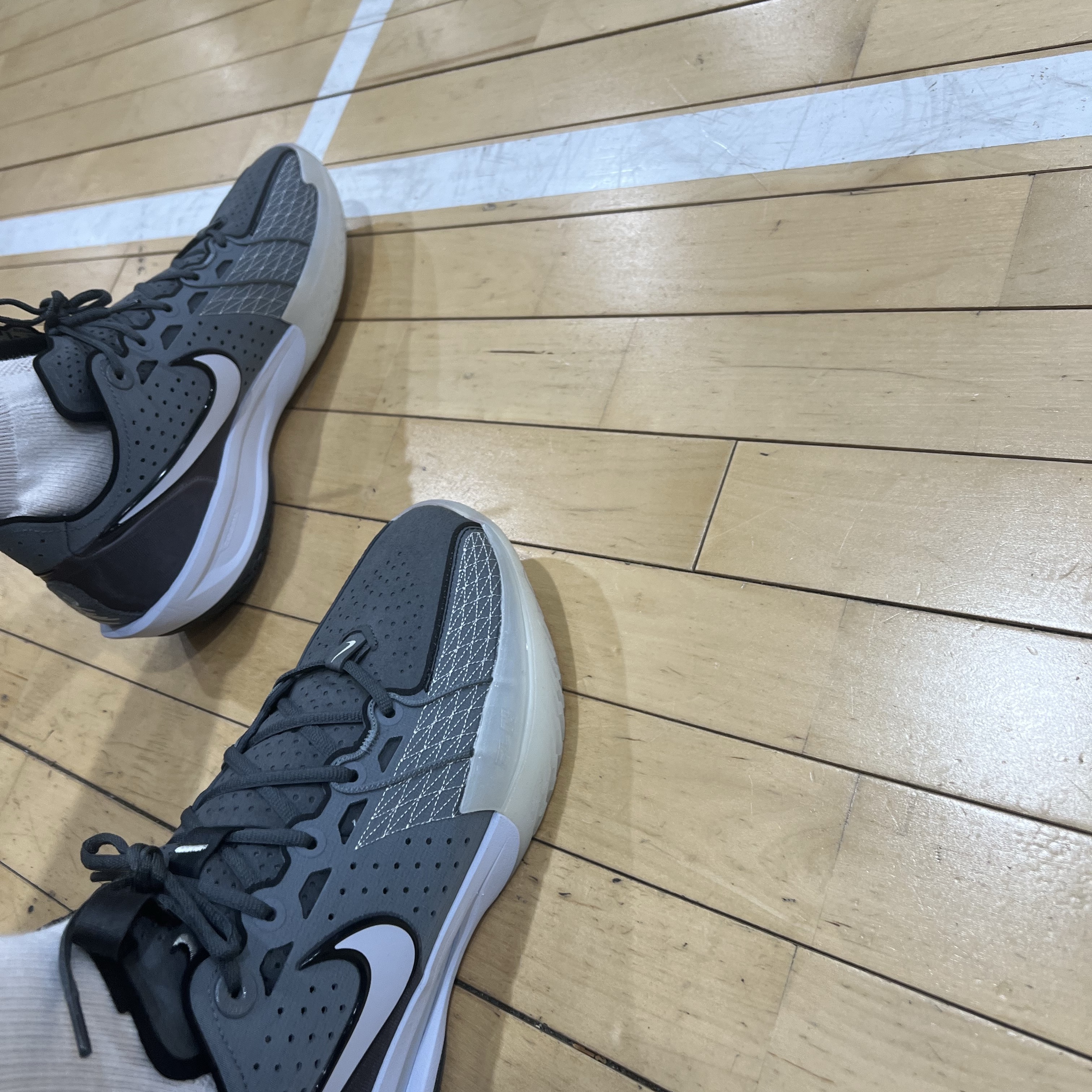 Nike Air Zoom G.T. Cut 3 EP Cool Grey Football Grey 착용 스타일 - 3