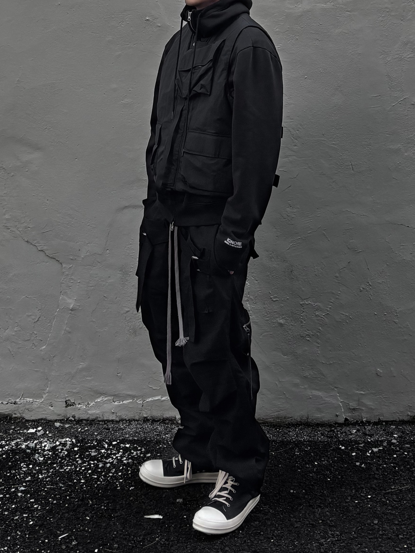 Wapworks Wide Safety Cargo Pants Black, Rick Owens Drkshdw Calf Leather Penta Sneakers Black Milk White 착용 스타일 - 1