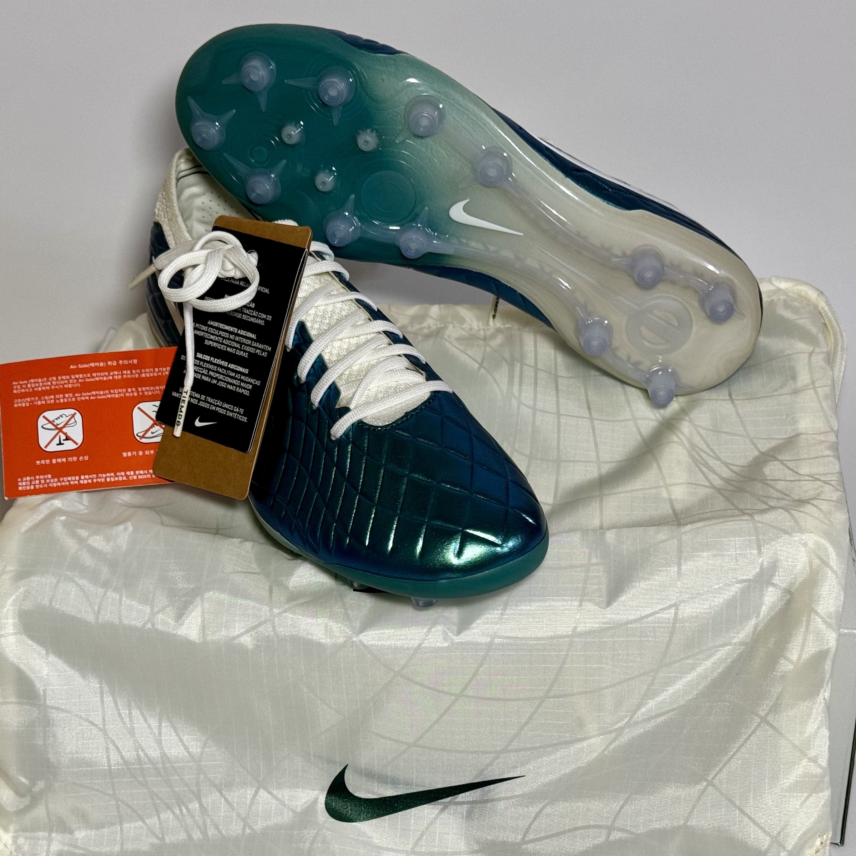 Nike Tiempo Emerald Legend 10 Elite AG Pro Dark Atomic Teal Sail 착용 스타일 - 2