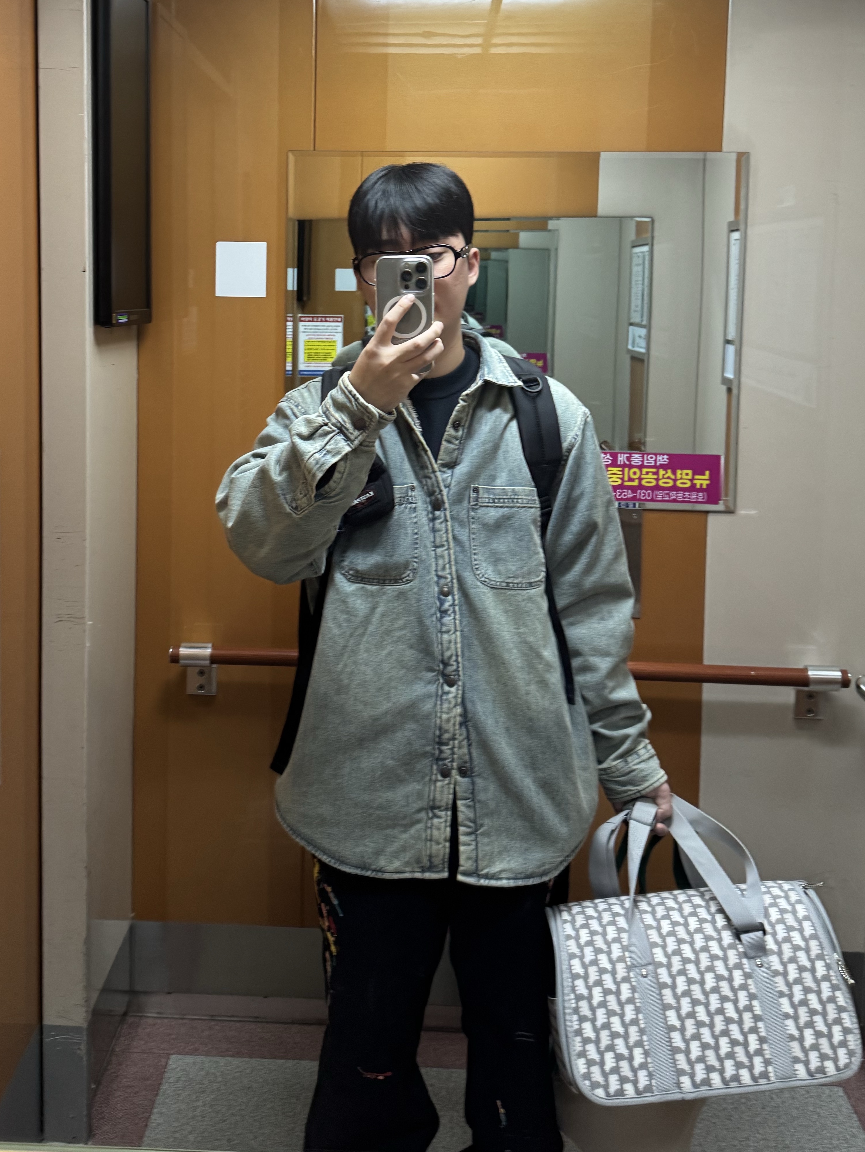 Supreme Faux Shearling Lined Work Shirt Washed Indigo Denim - 24FW, Maison Mihara Yasuhiro Wayne OG Sole Leather Low-top Sneakers White 착용 스타일 - 3