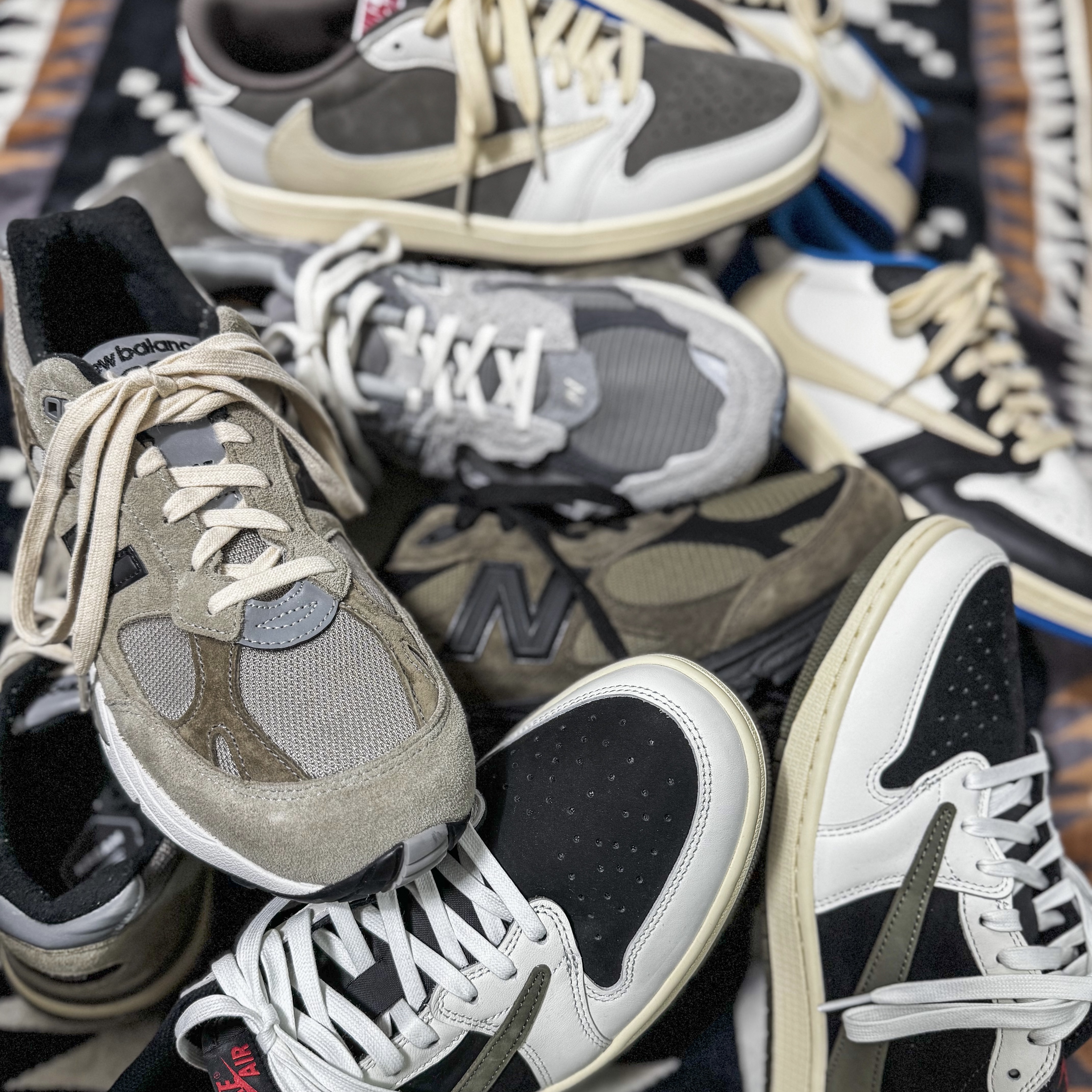 New Balance x JJJJound 991 Made in UK Grey, New Balance 2002R Protection Pack Rain Cloud 착용 스타일