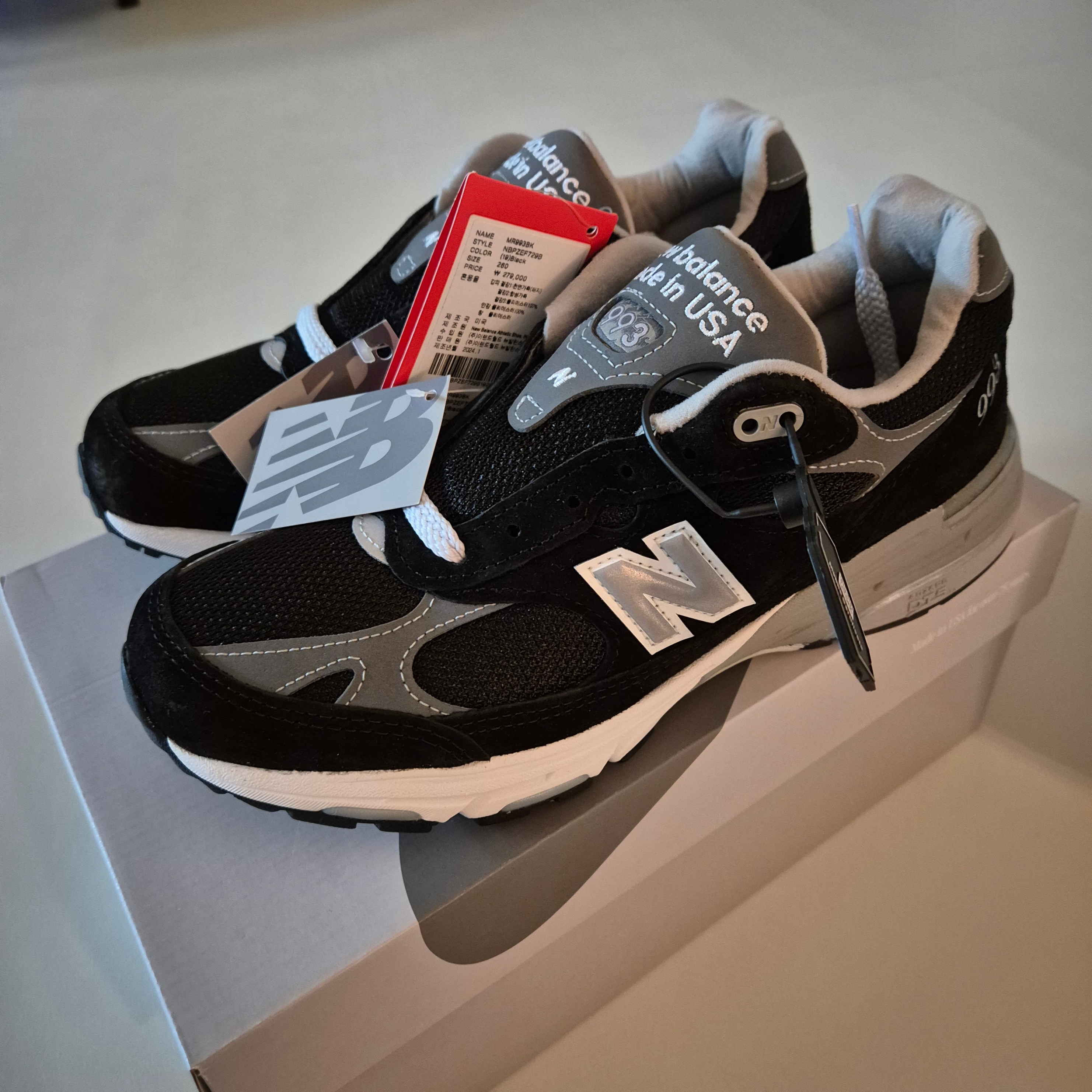 New Balance 993 Made in USA Black - D Standard 착용 스타일