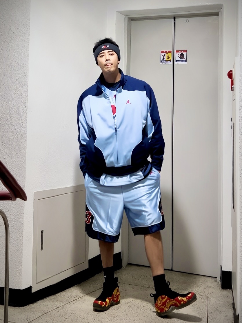 Supreme x Jordan Headband Black - 24FW, Supreme x Jordan Biggie S/S Top Black - 24FW 착용 스타일