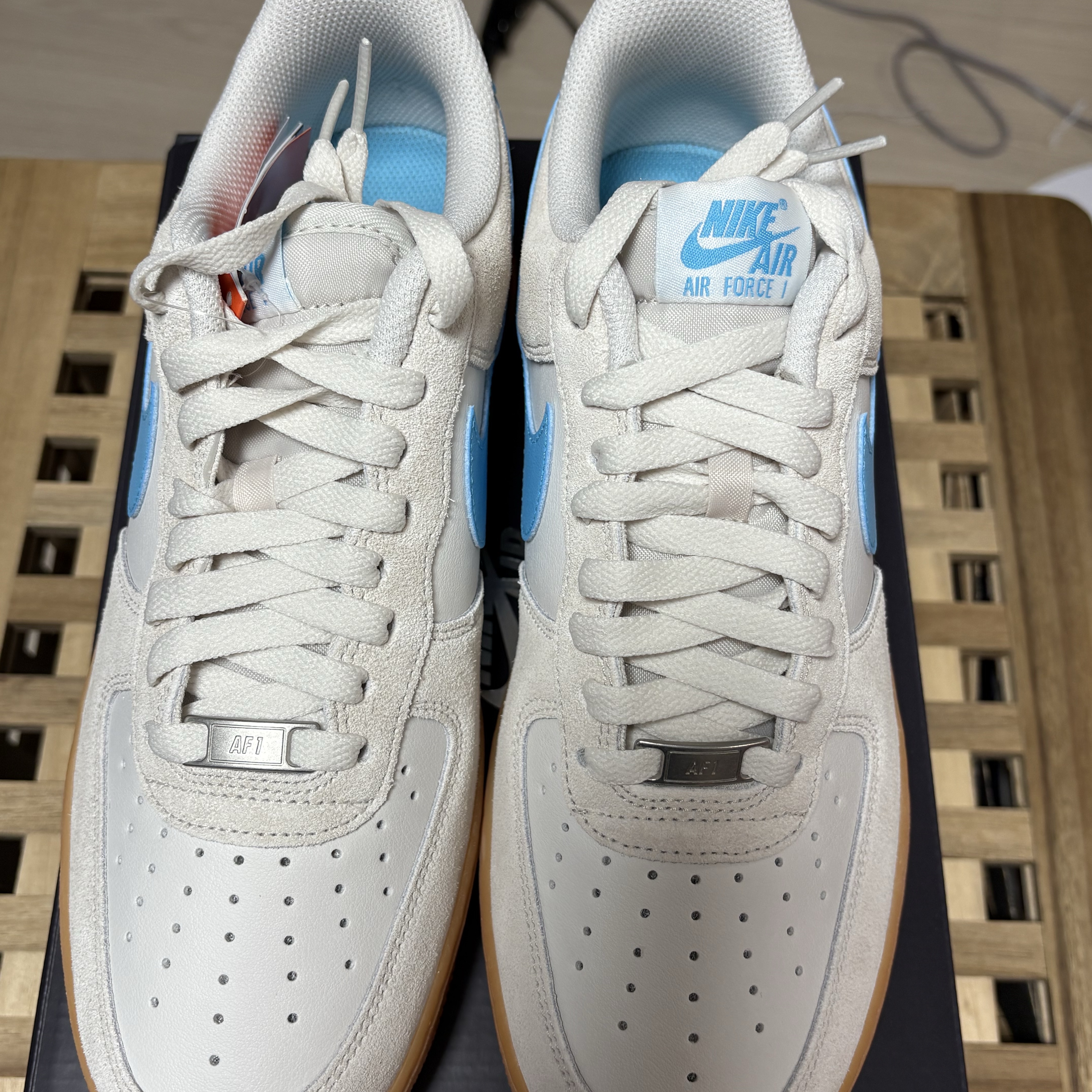 Nike Air Force 1 '07 LV8 Phantom Baltic Blue 착용 스타일 - 4