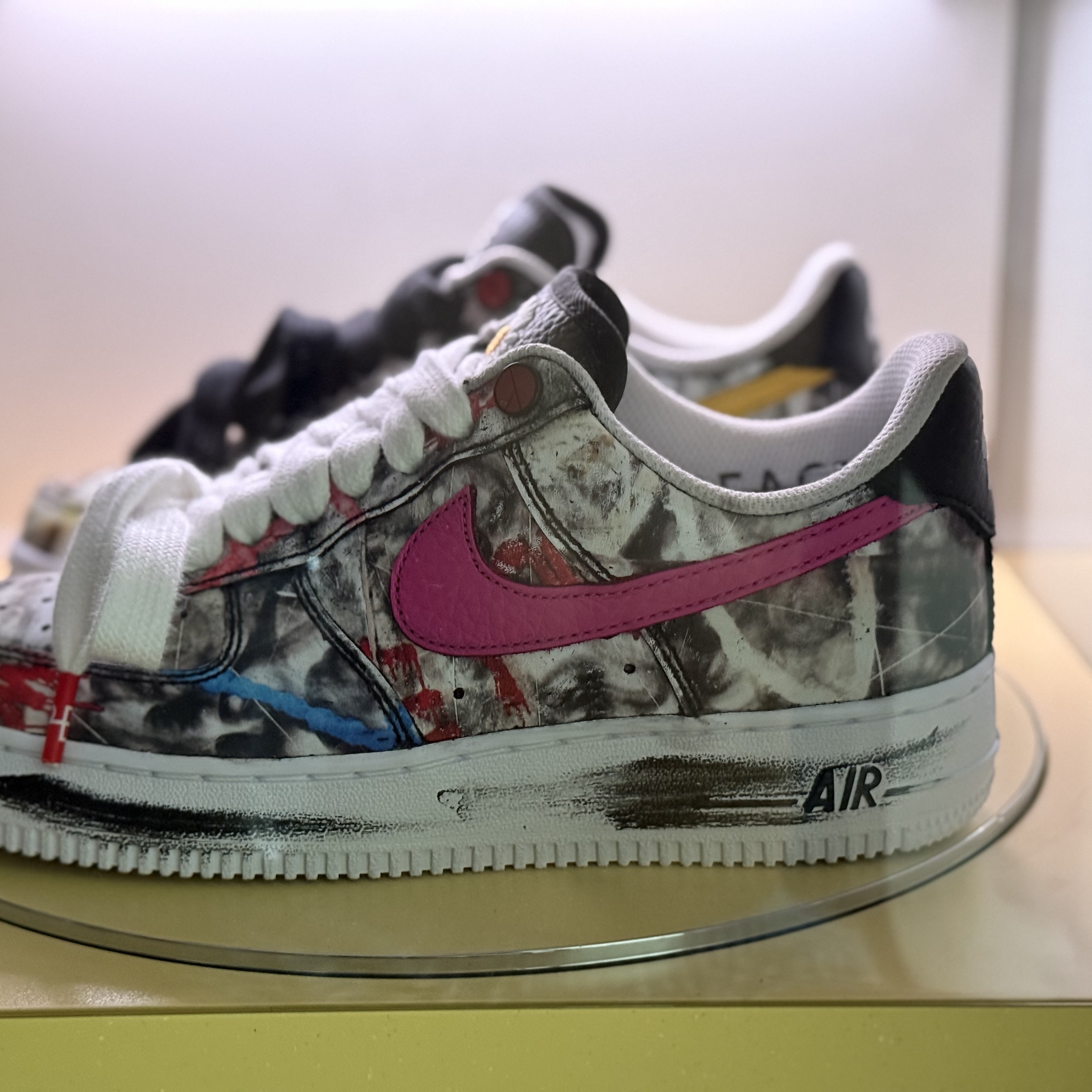 Nike x Peaceminusone Air Force 1 Low Para-Noise 3.0 Black and Multicolor 착용 스타일