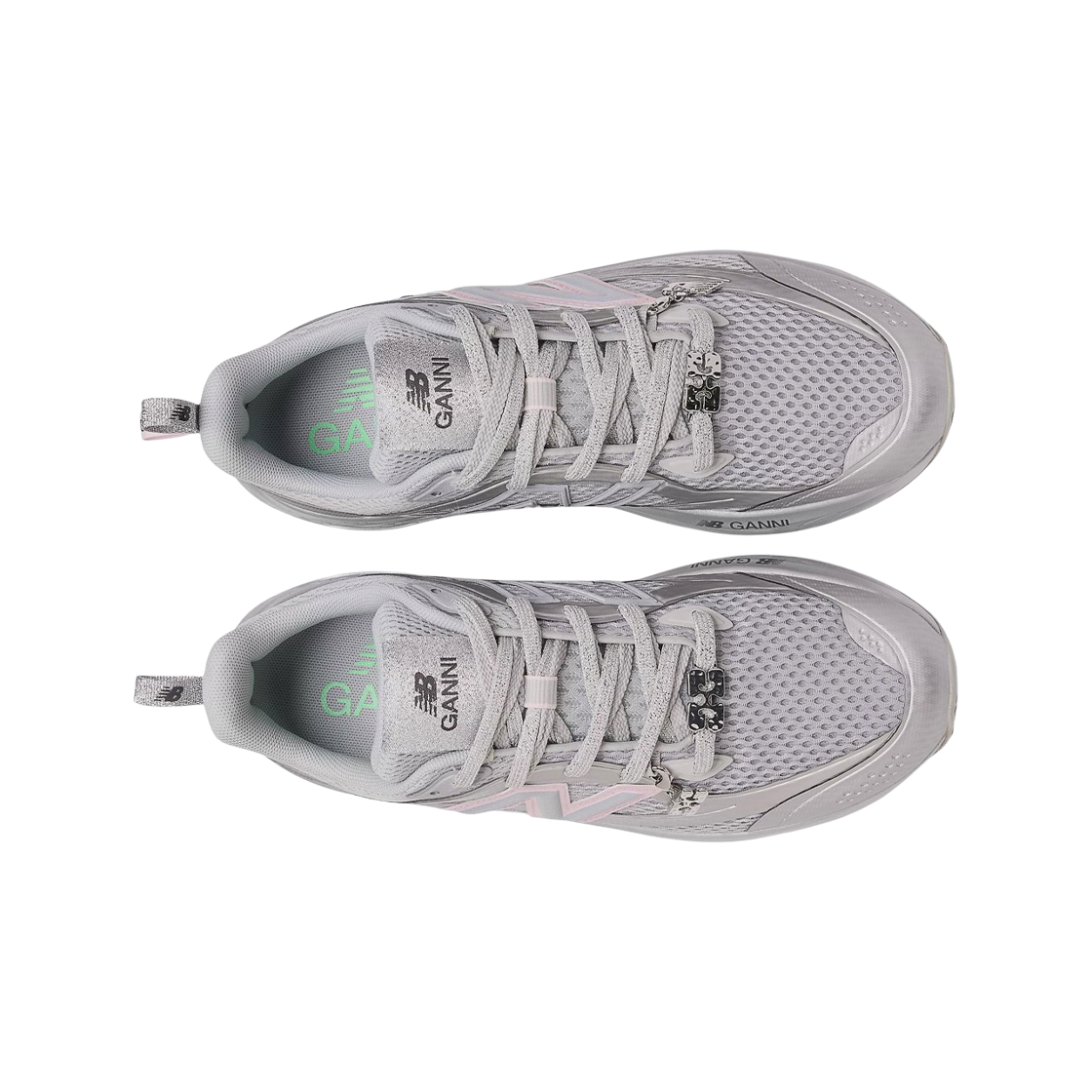 뉴발란스 x 가니 프레쉬 폼 실버 메탈릭 그레이 퀼(New Balance x Ganni Fresh Foam Silver Metallic Gray Quill) - 2