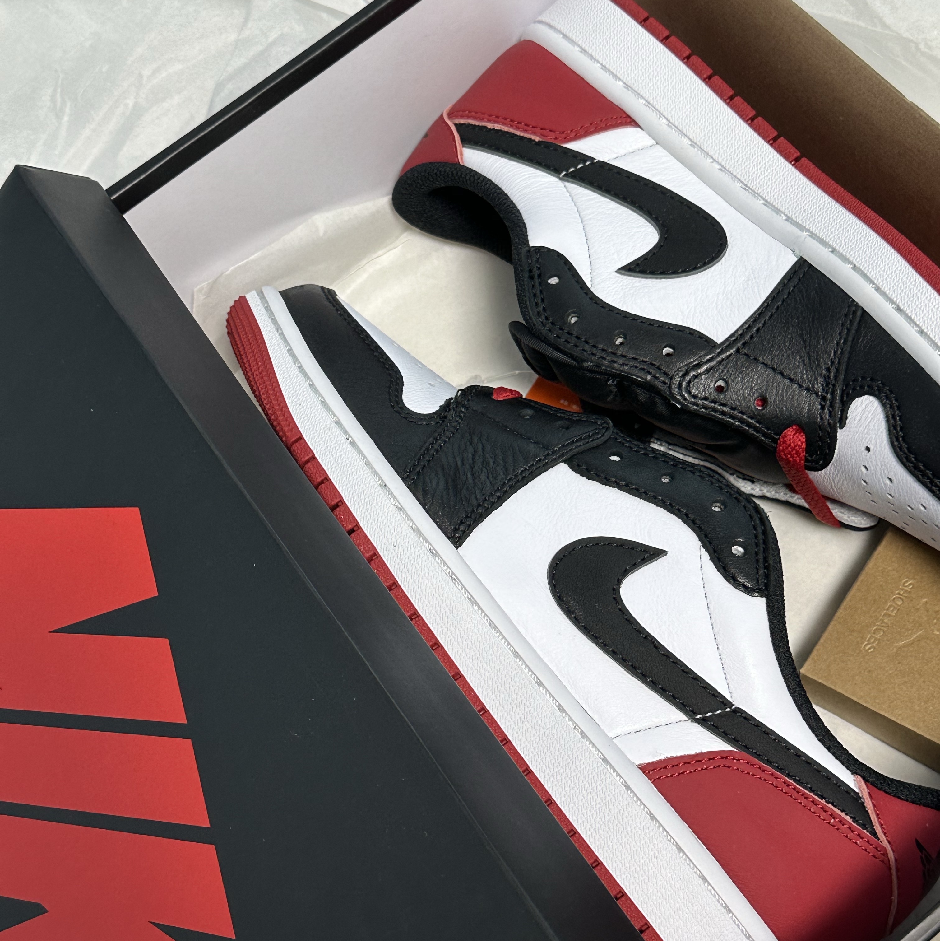 Jordan 1 Retro Low OG Black Toe 착용 스타일