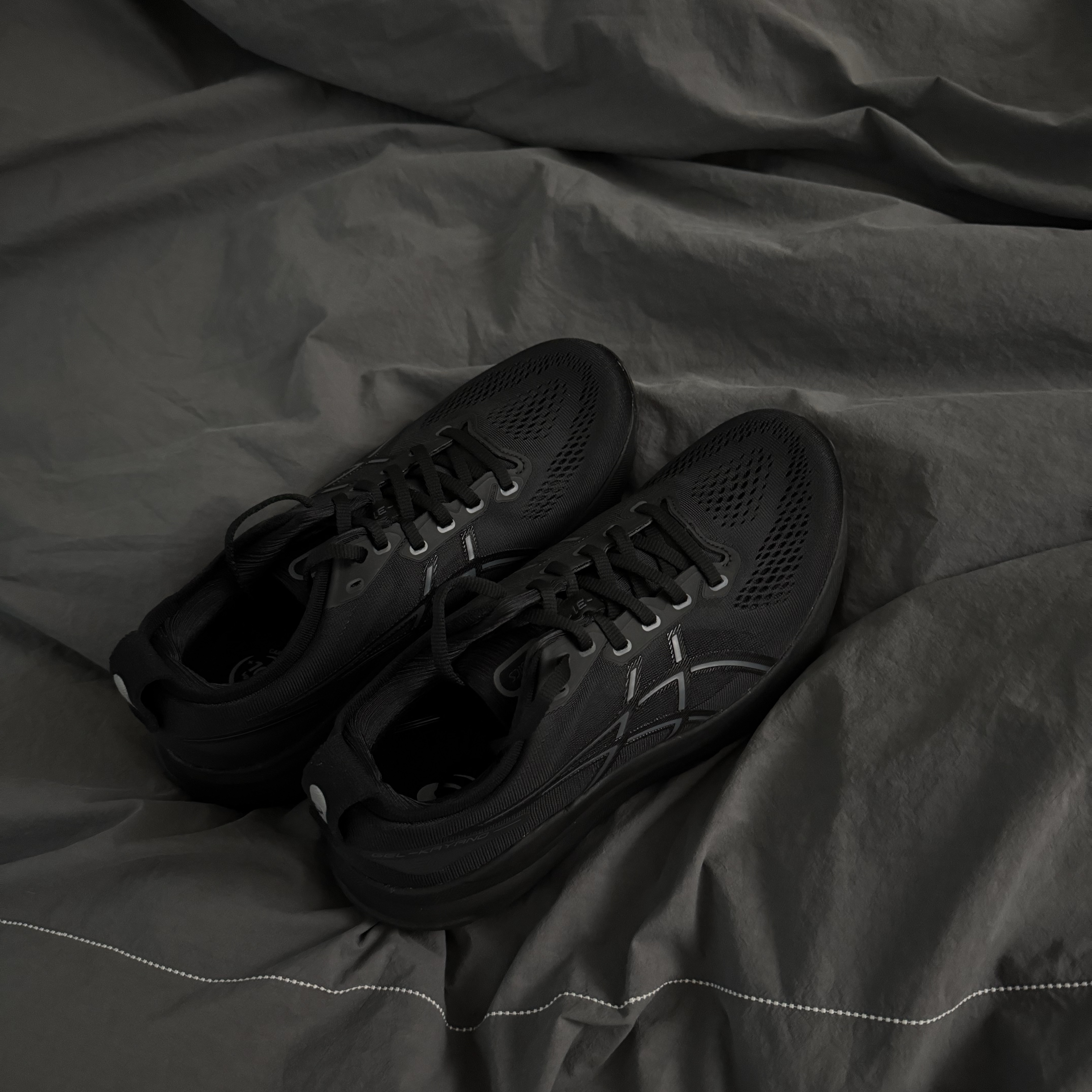 (W) Asics Gel-Kayano 31 Black - D Wide 착용 스타일