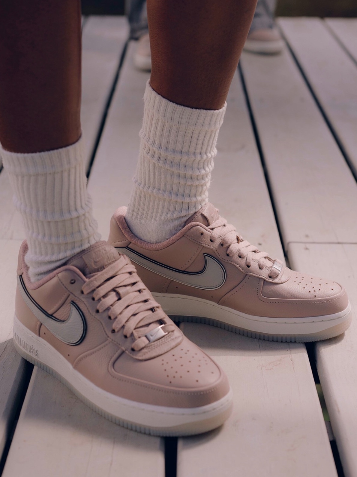 (W) Nike x A Ma Maniere Air Force 1 '07 W.Y.W.S. 착용 스타일 - 1