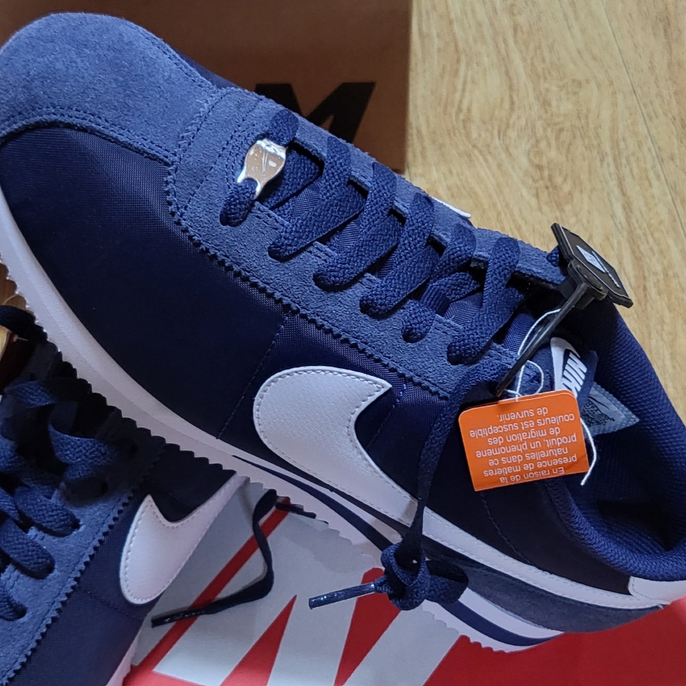 Nike Cortez TXT Midnight Navy White 착용 스타일