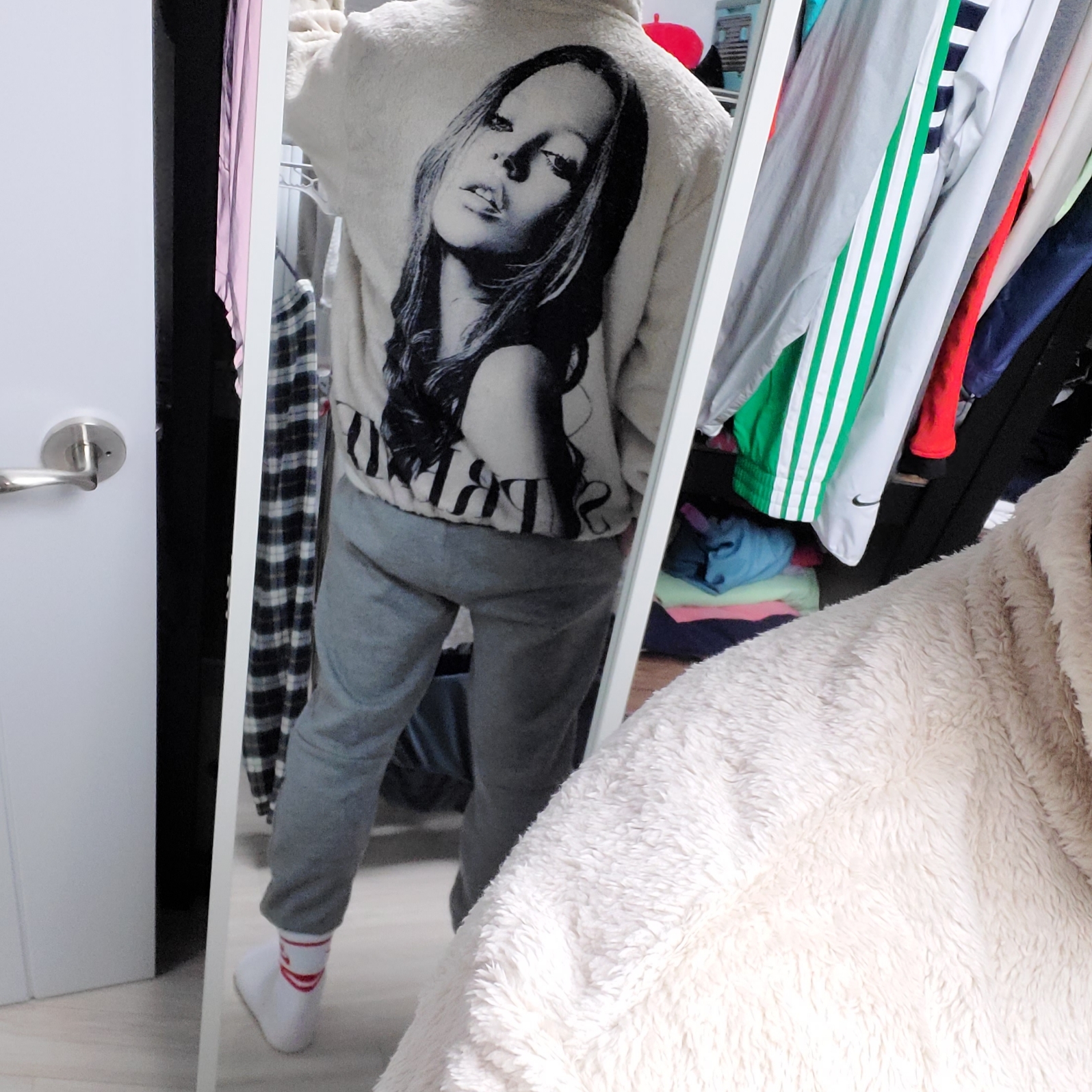 Supreme x Kate Moss Fleece Jacket Natural - 24FW 착용 스타일