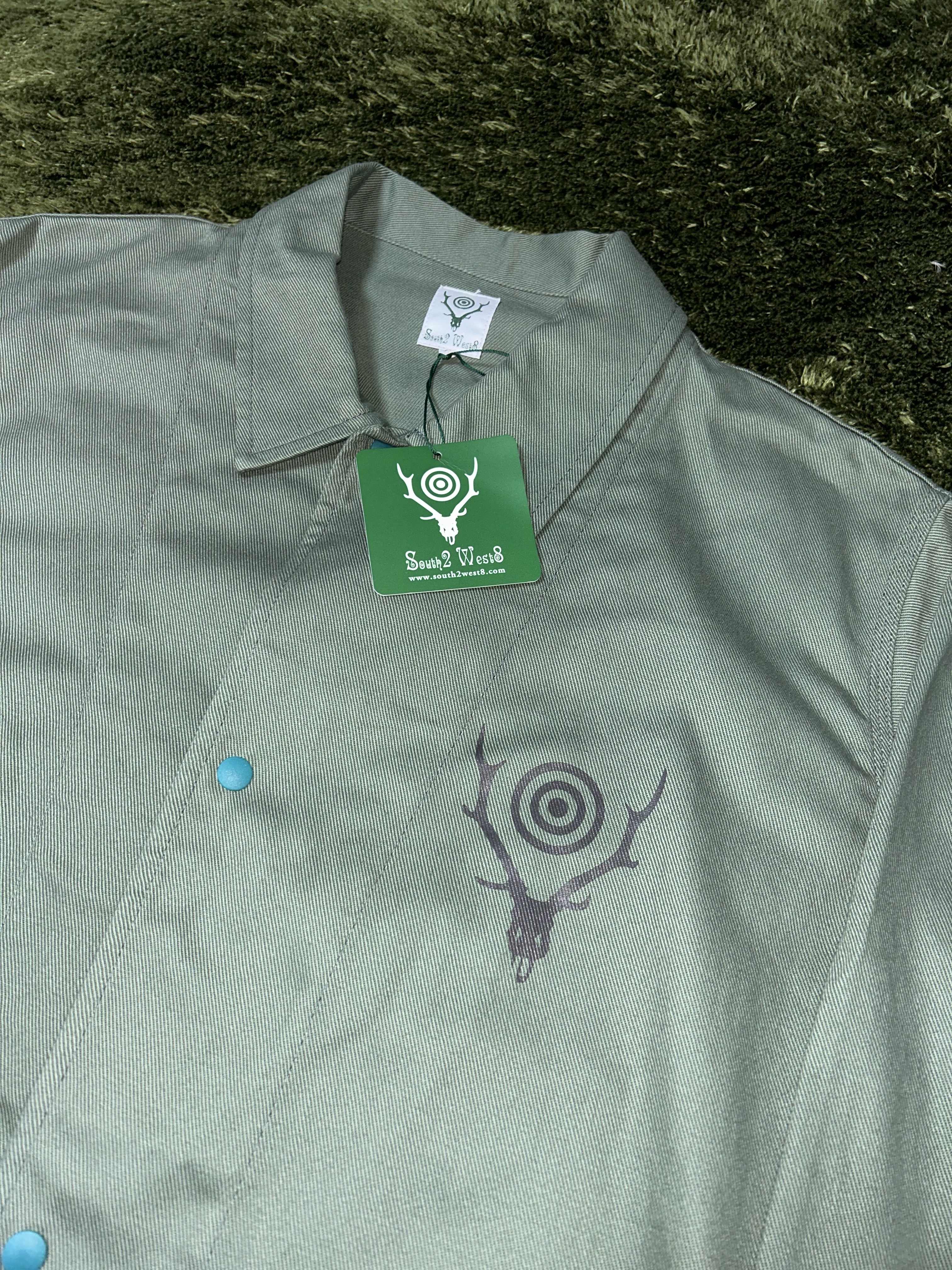 South2 West8 Cotton Twill Coach Jacket Khaki 착용 스타일 - 3