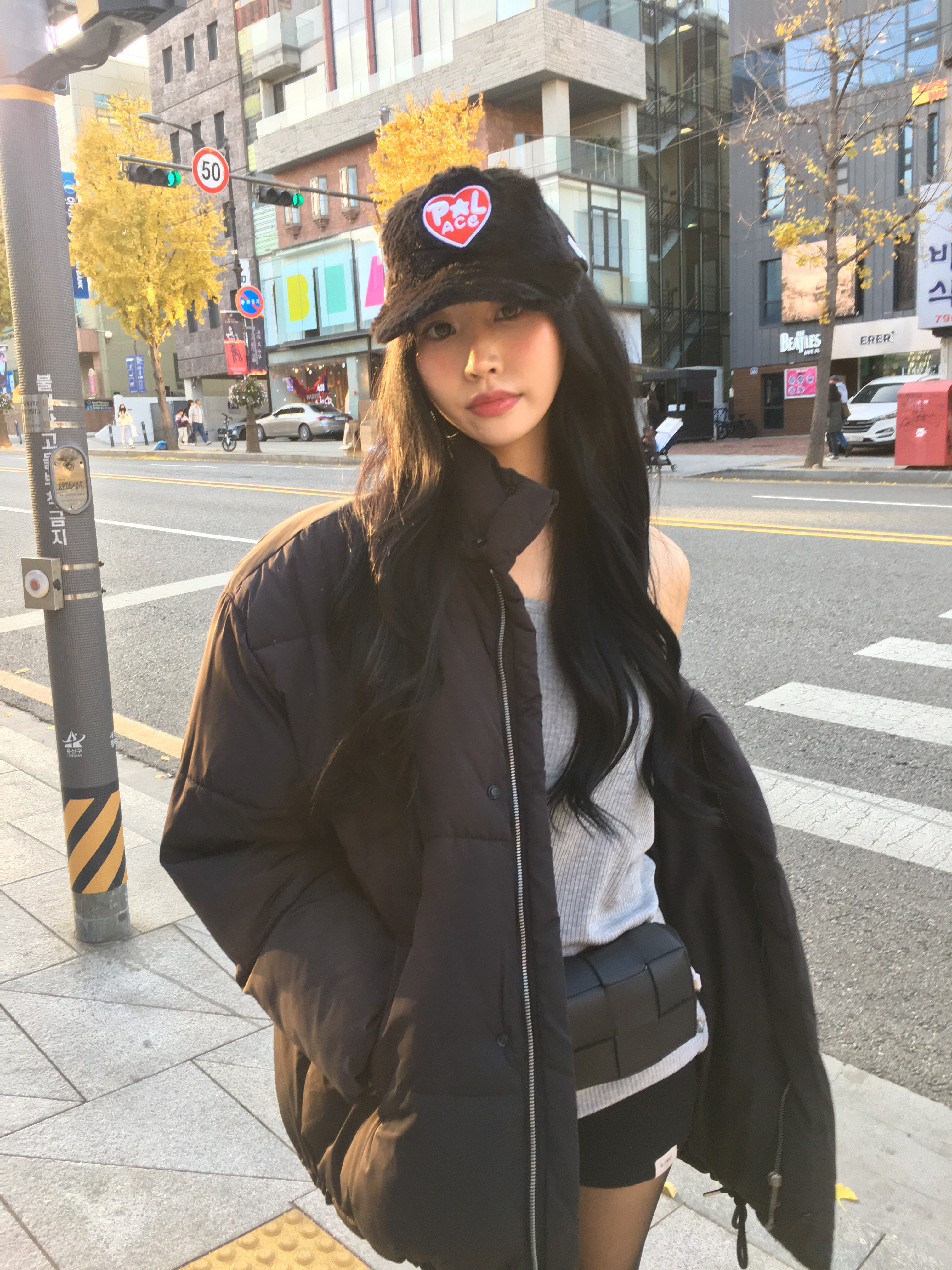 Palace Club Trucker Black - 24FW 착용 스타일 - 1