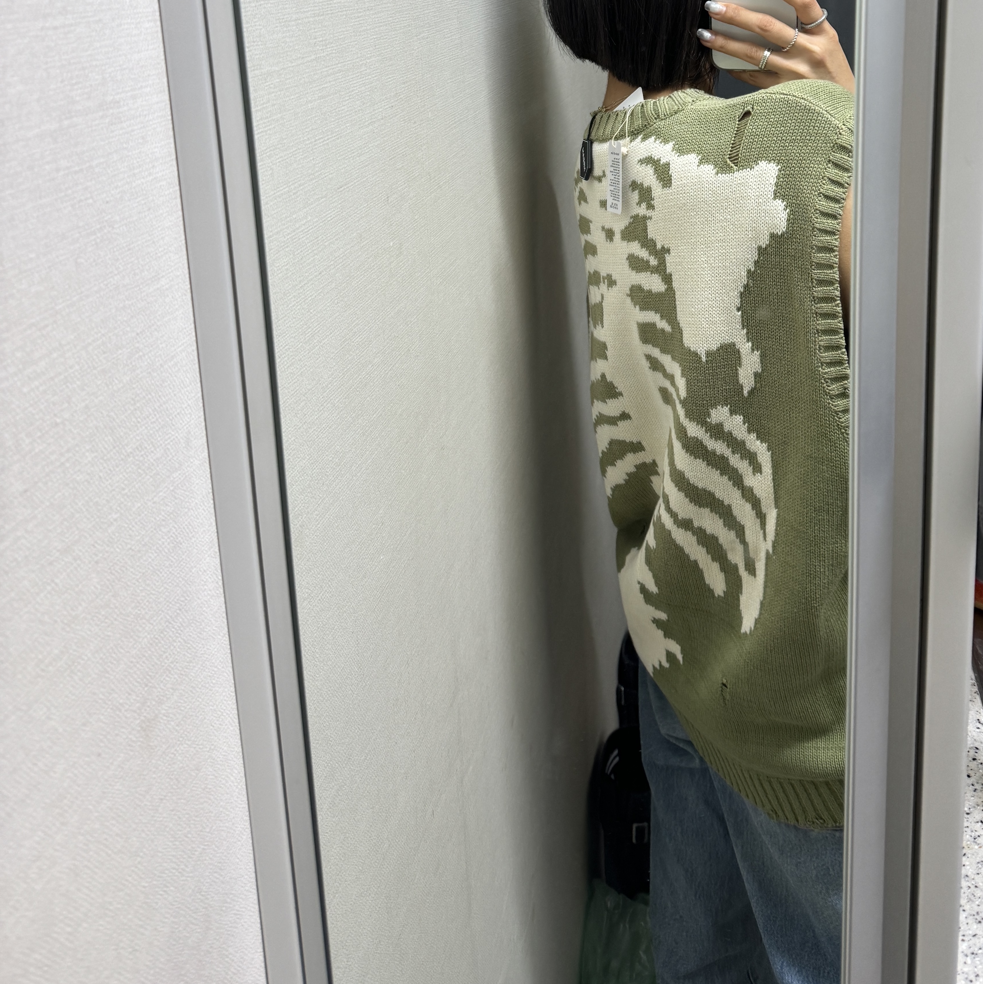 Kapital 5G Cotton Knit Bone Vest Khaki 착용 스타일