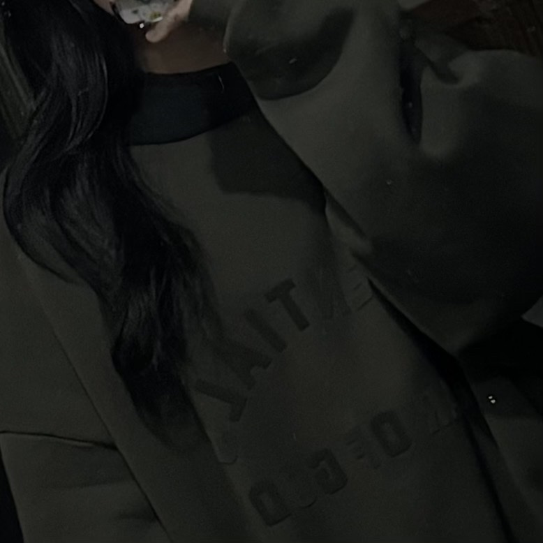 Essentials Nylon Fleece Hoodie Ink Jet Black - 24SS 착용 스타일
