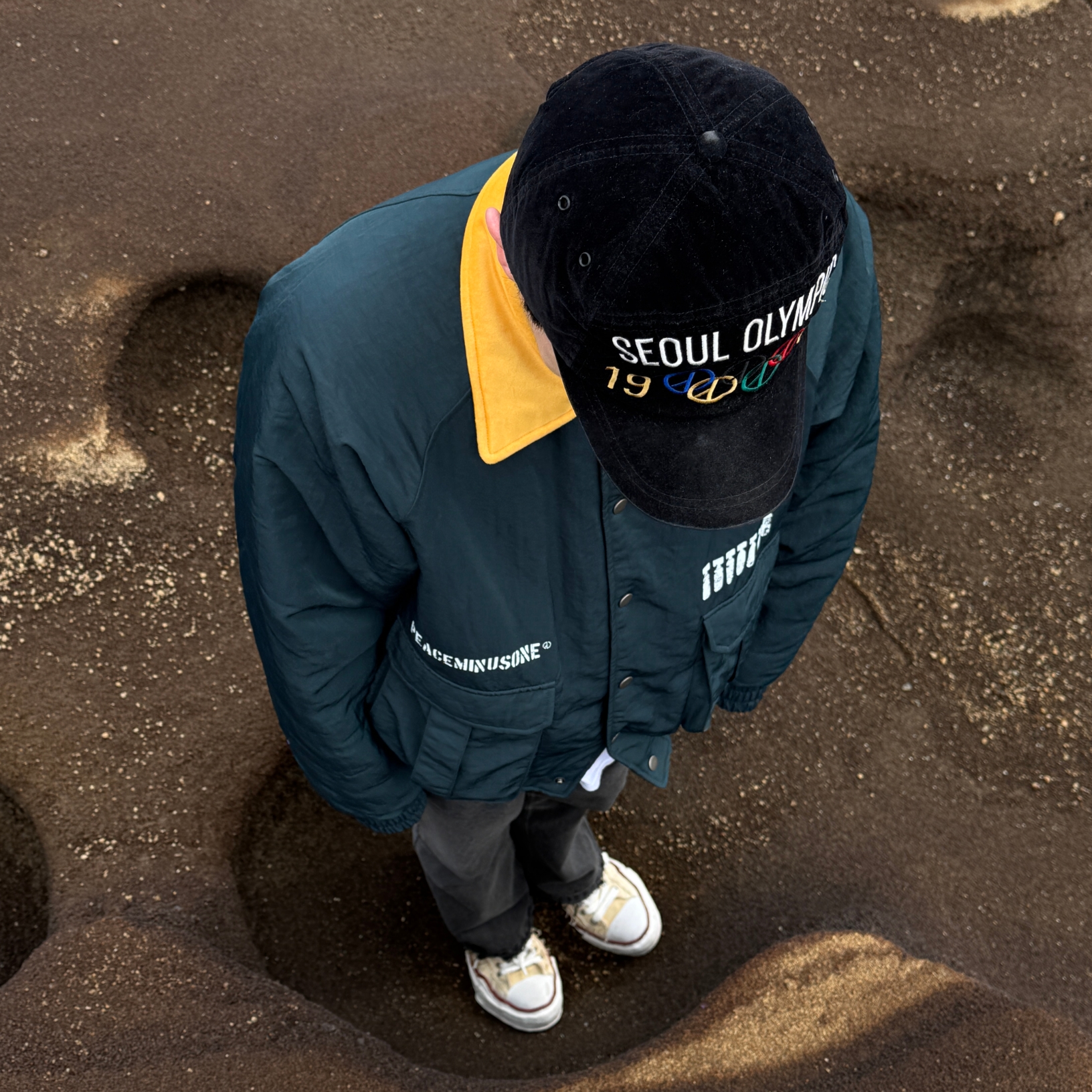 Peaceminusone Bomber Jacket #1 Dark Green, Maison Mihara Yasuhiro Peterson OG Sole Canvas Low-top Sneakers Natural 착용 스타일