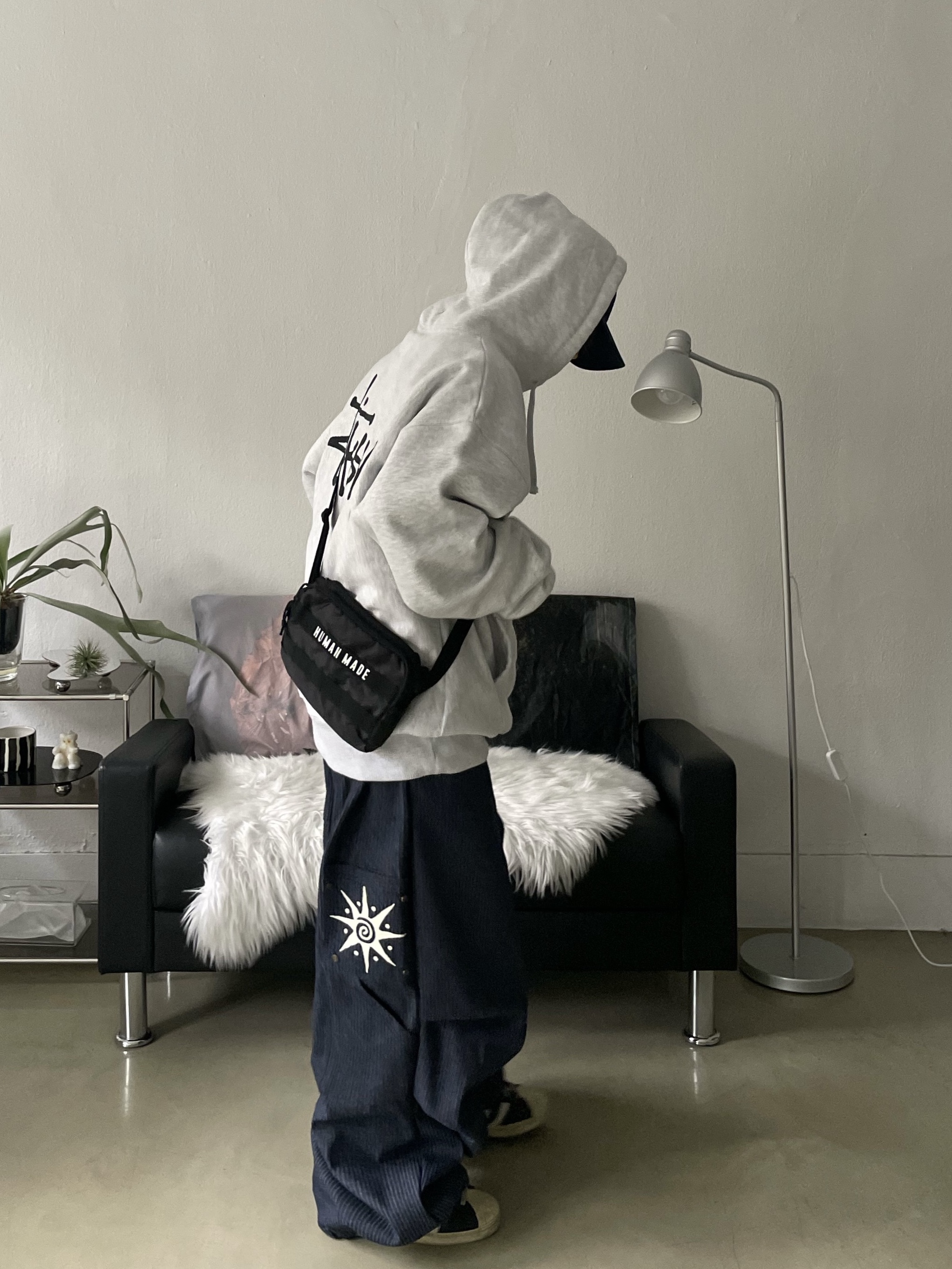 Human Made Military Light Pouch Black, Adidas Superstar Premium Black White 착용 스타일 - 1
