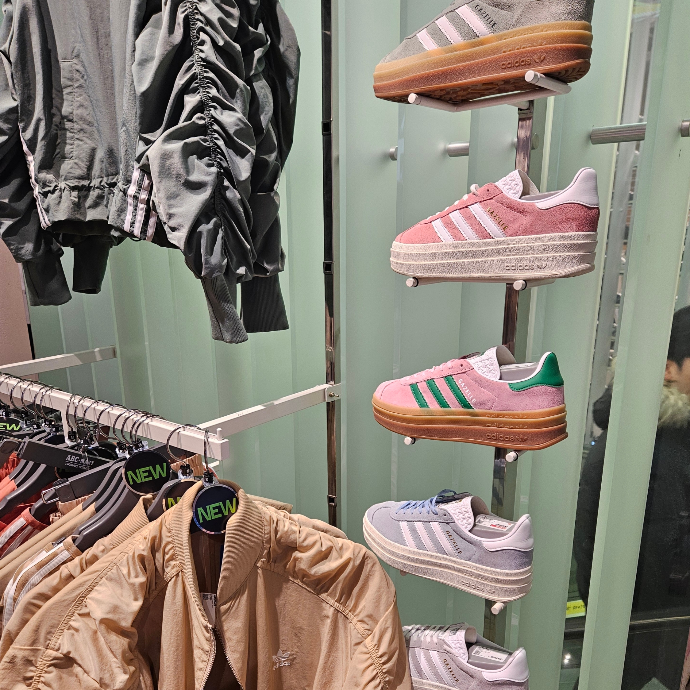 (W) Adidas Gazelle Bold True Pink Green, (W) Adidas Gazelle Bold Super Pop 착용 스타일